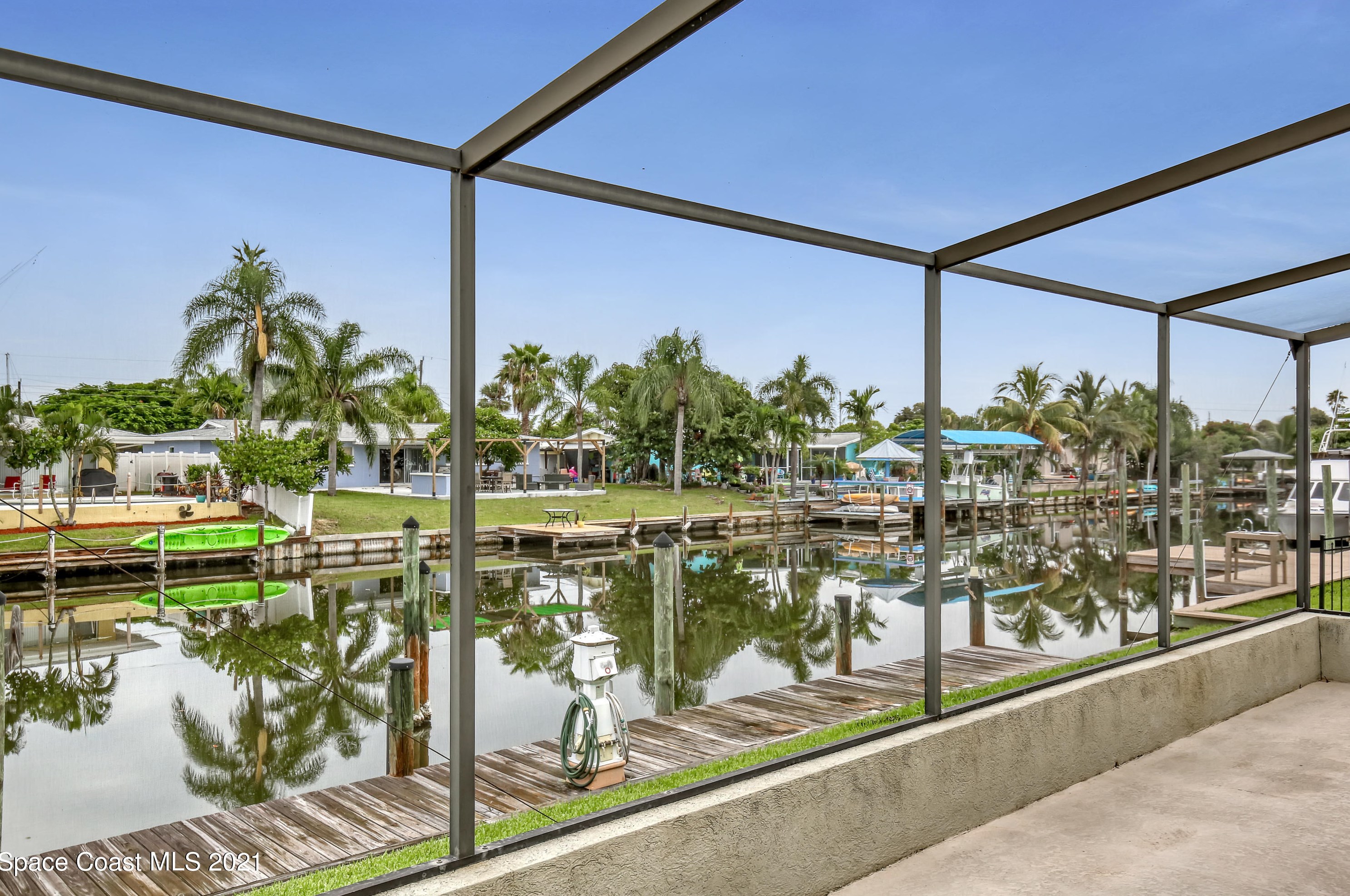 457 Cardinal Dr, Melbourne, FL 32937-3756