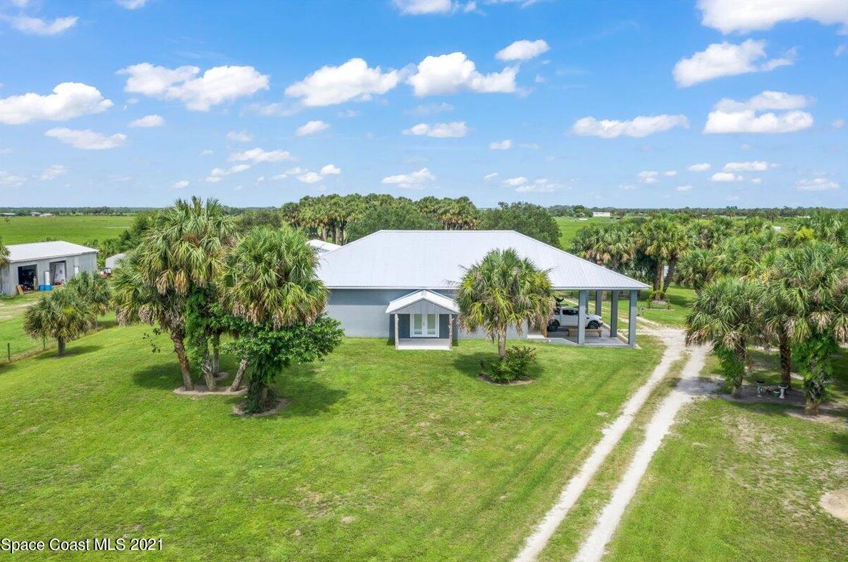 1109 Brokenwell Road, Fellsmere, FL 32948