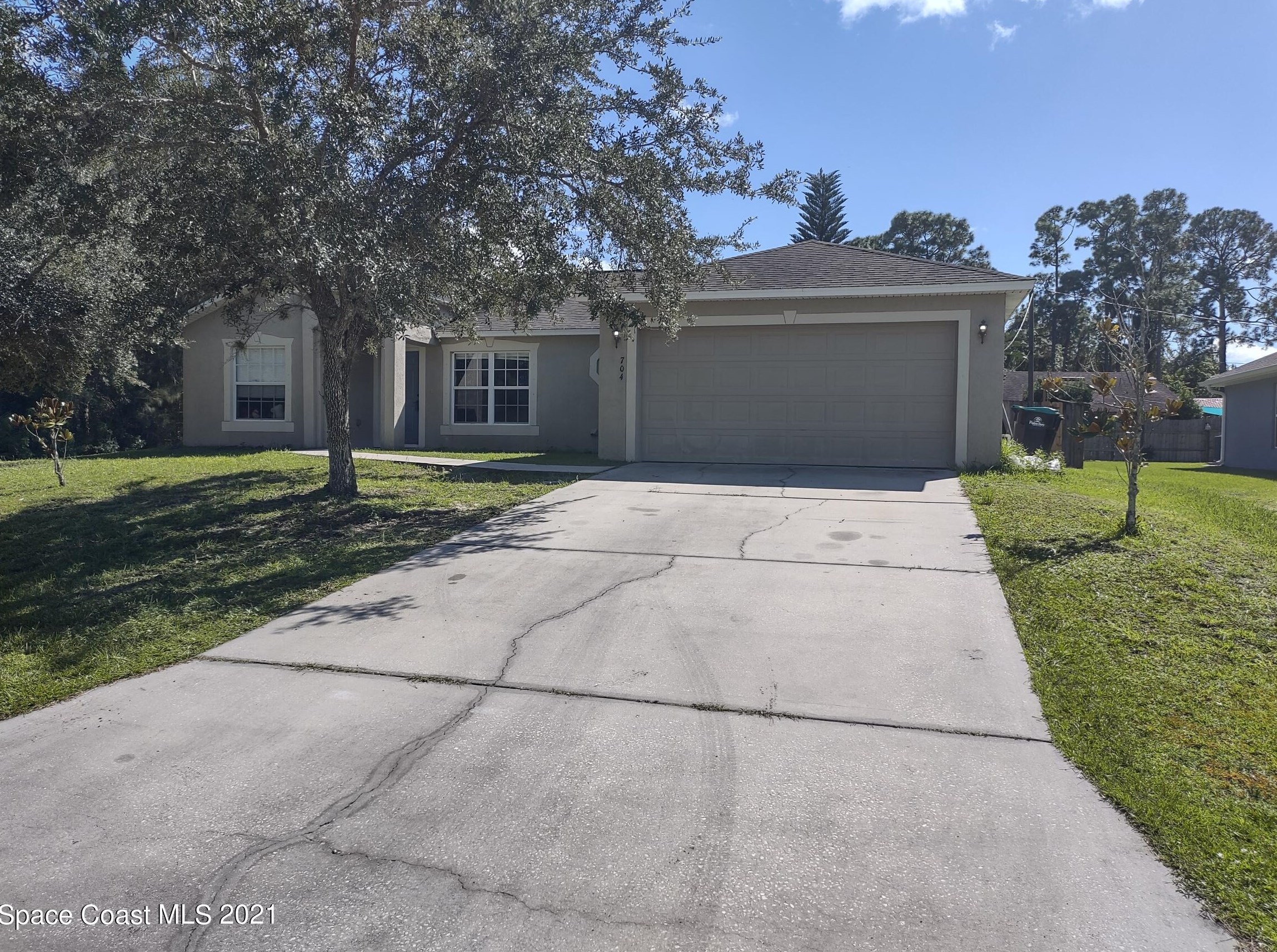 704 Micco St, Melbourne, FL 32908-4209