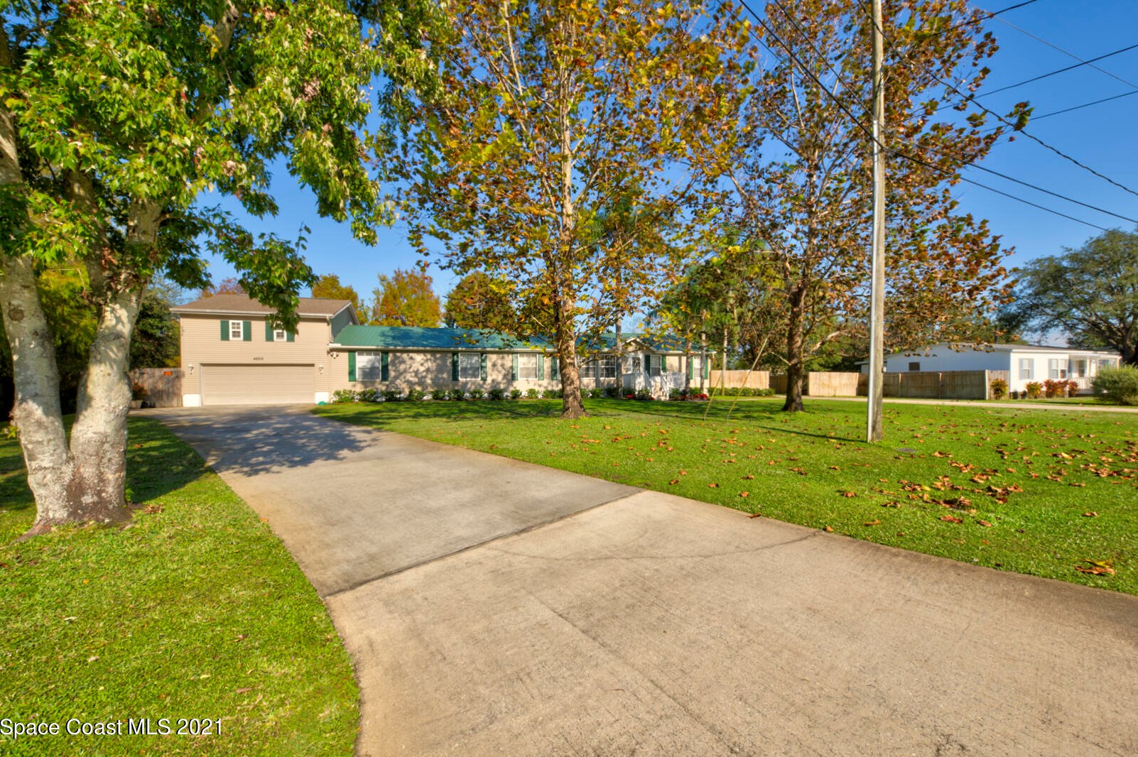 4909 Cambridge Dr, Mims, FL 32754