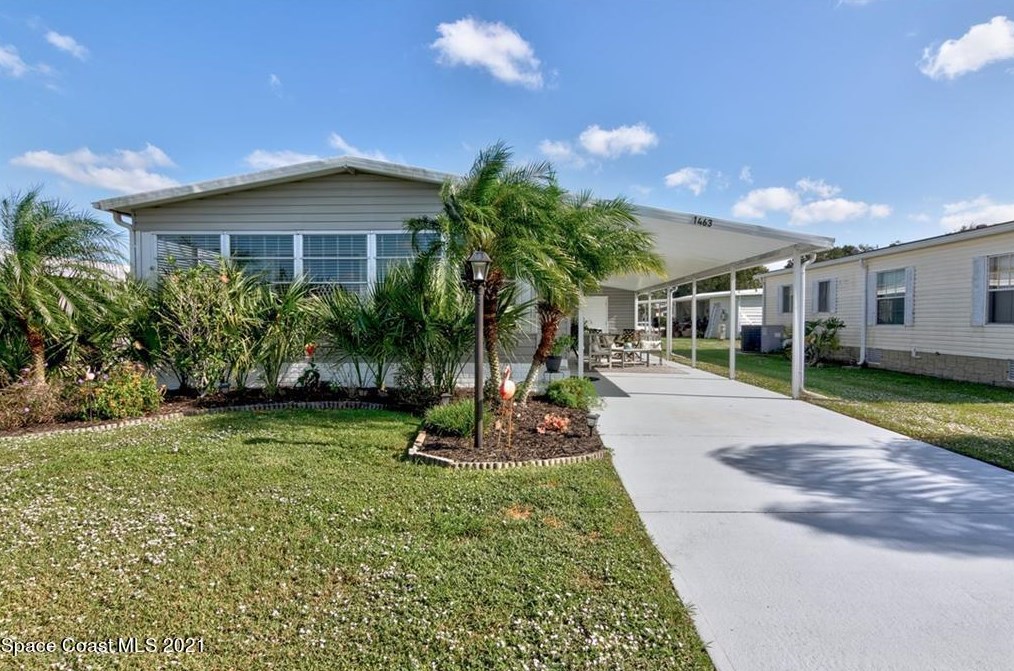 1463 Barefoot Cir, Sebastian, FL 32976