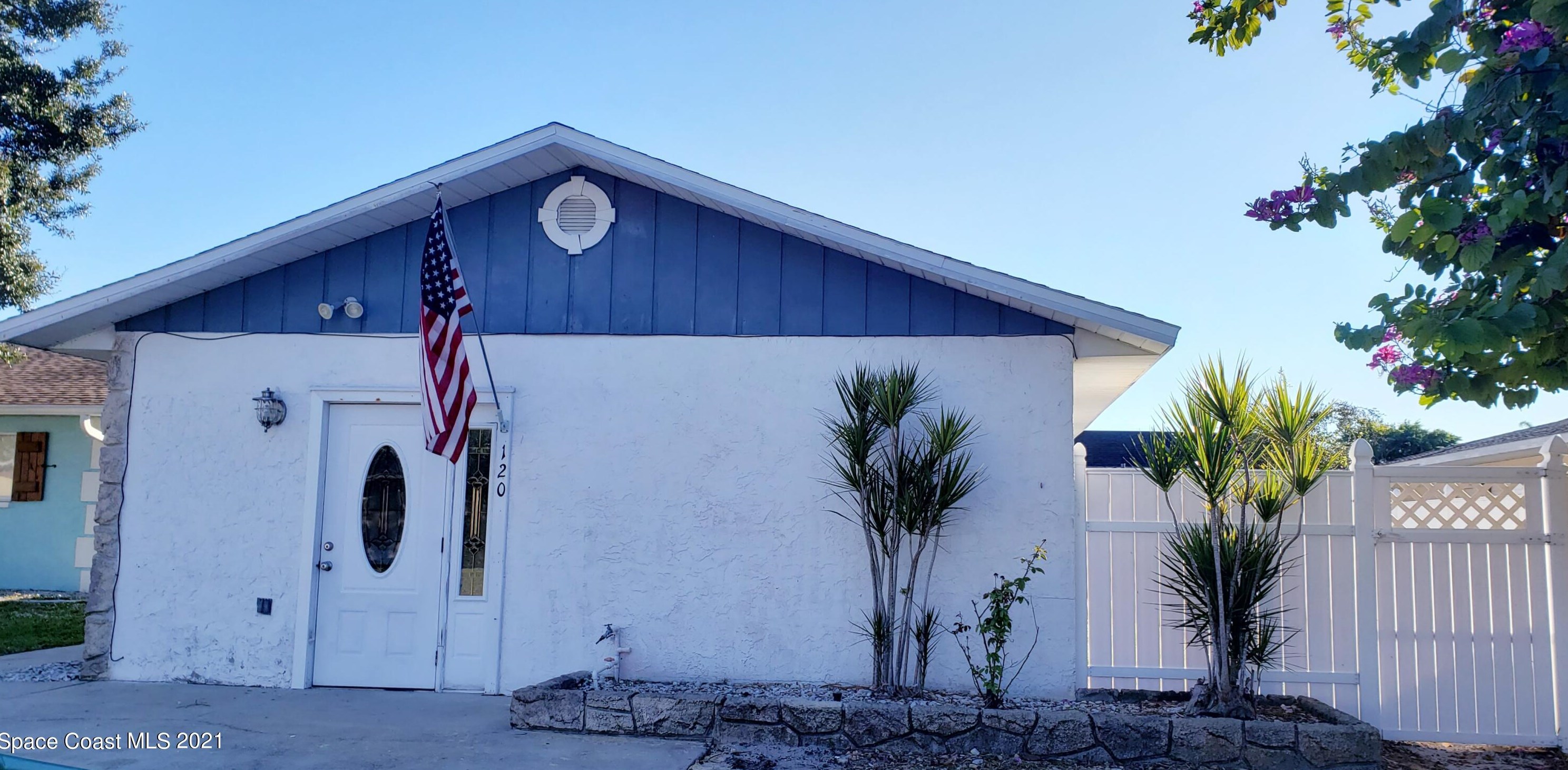 120 Lee Ct, Merritt Island, FL 32952-2605