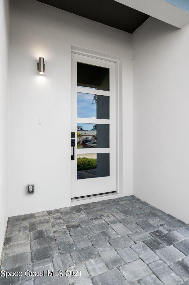 225 6th Ave, Melbourne, FL 32903