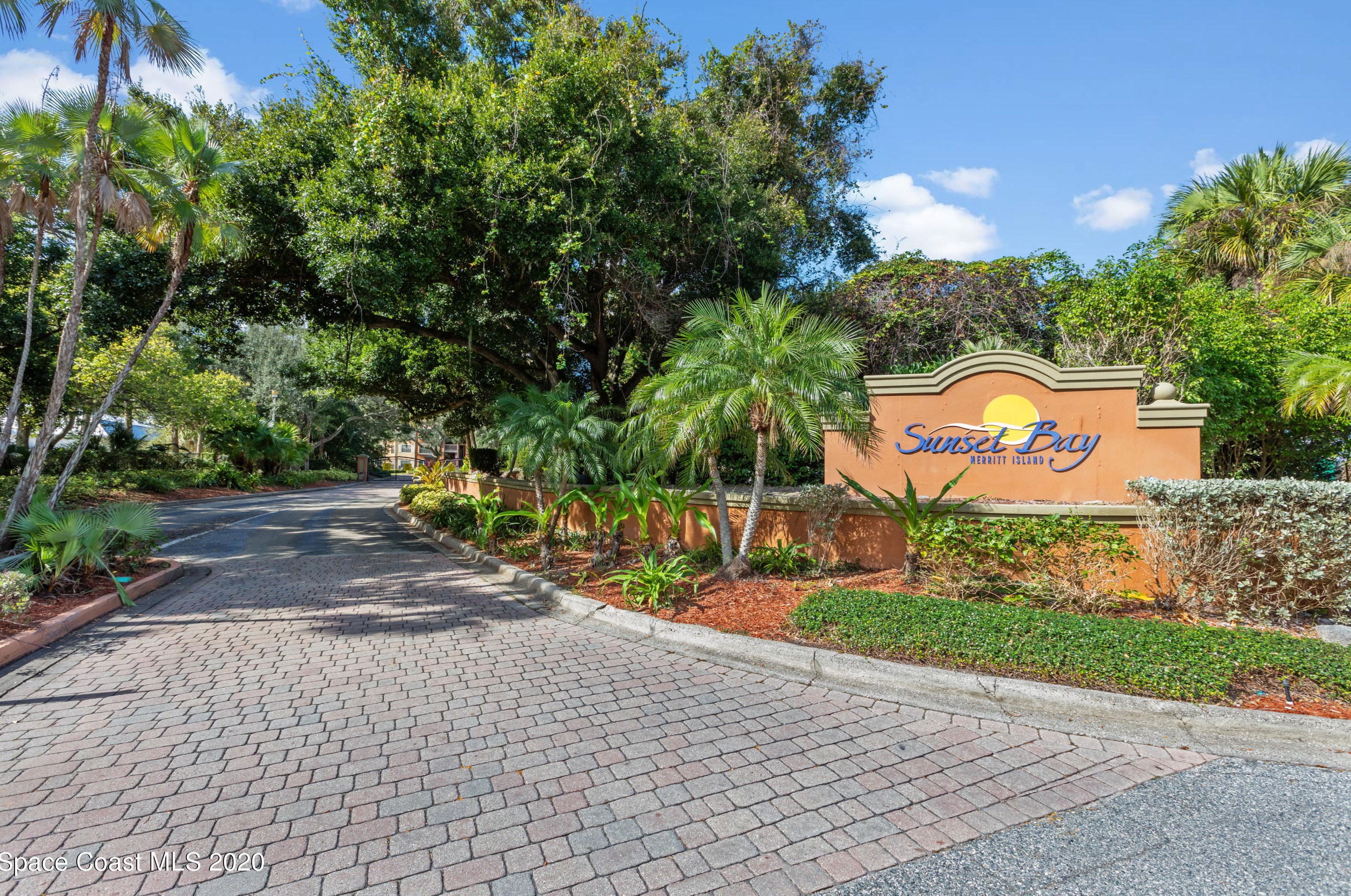 225 S Tropical Trail #808, Merritt Island, FL 32952