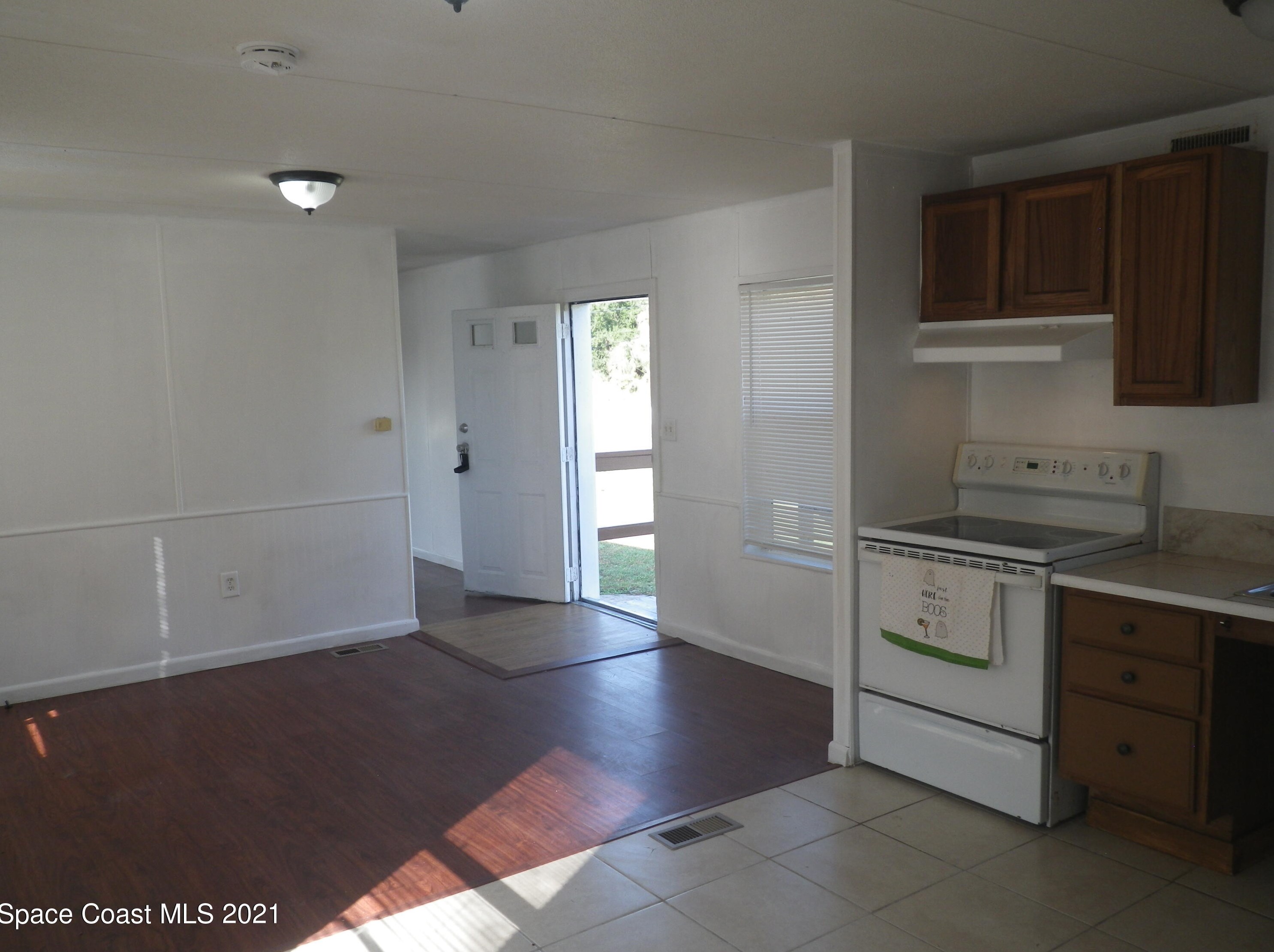 2705 Brockett Rd, Mims, FL 32754