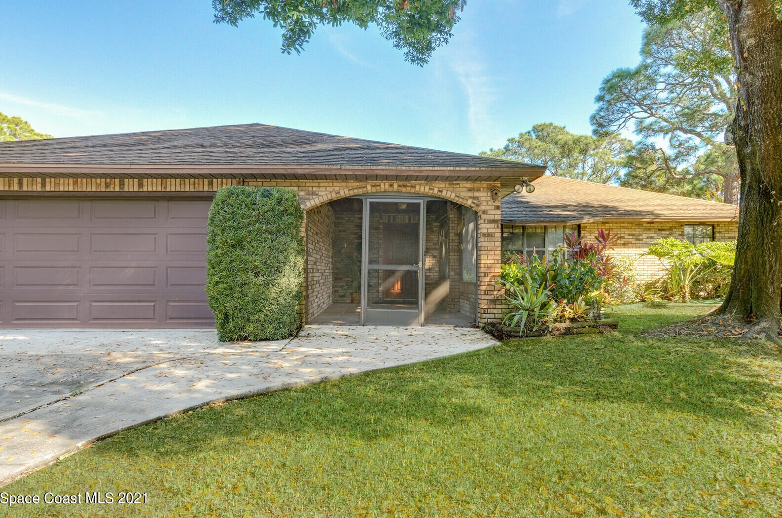 6525 Indian River Blvd, Melbourne, FL 32949-2428