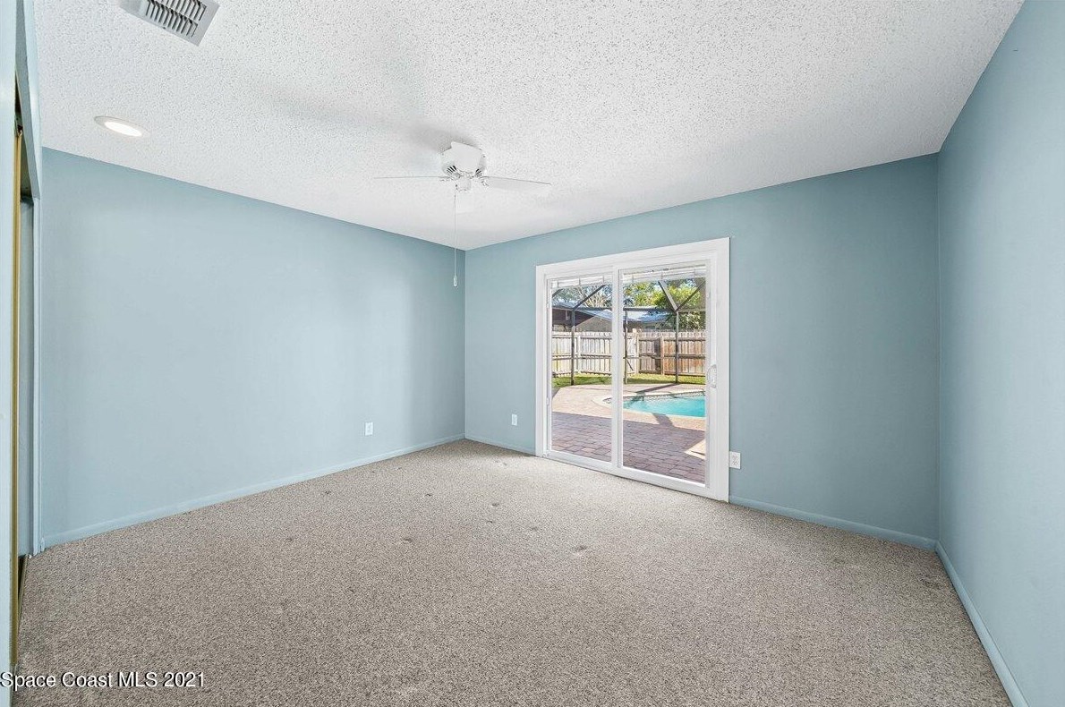 514 Parker Rd, Melbourne, FL 32904-7422