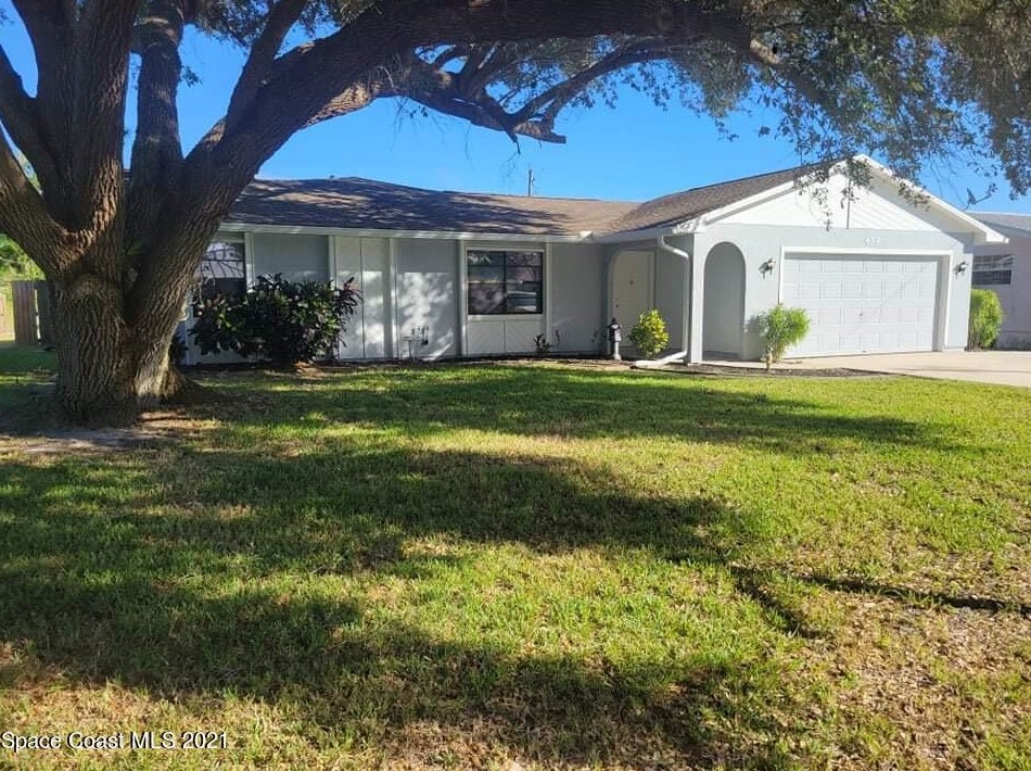459 Bradley Ave, Melbourne, FL 32907-2542