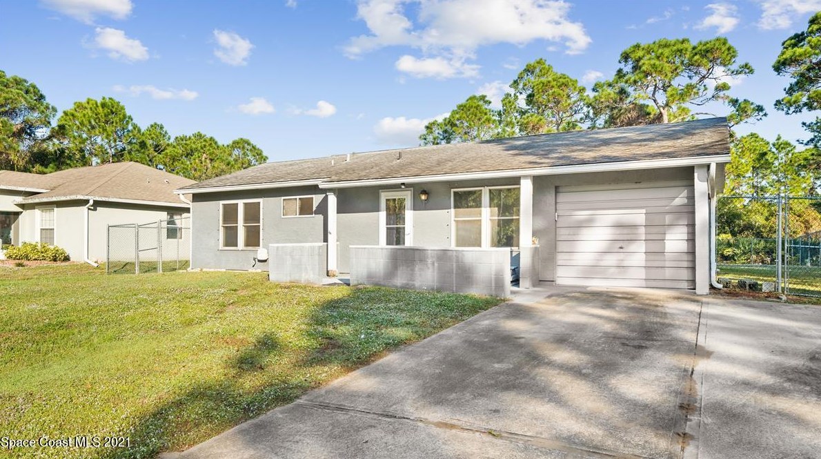 1051 Pasadena Rd, Melbourne, FL 32909-5048