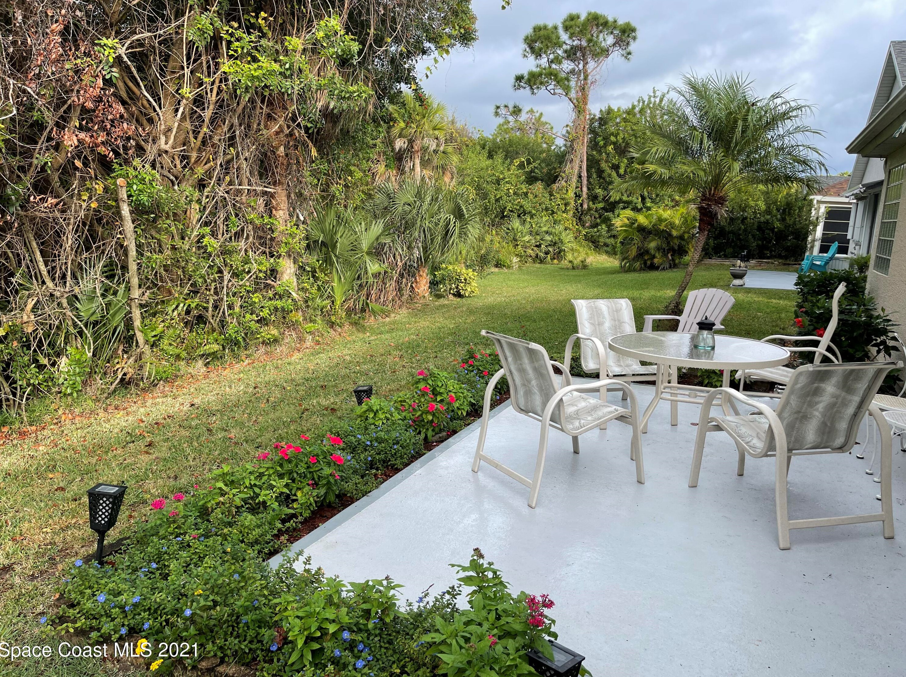 7895 Citrus Creek Dr, Melbourne, FL 32940-6432