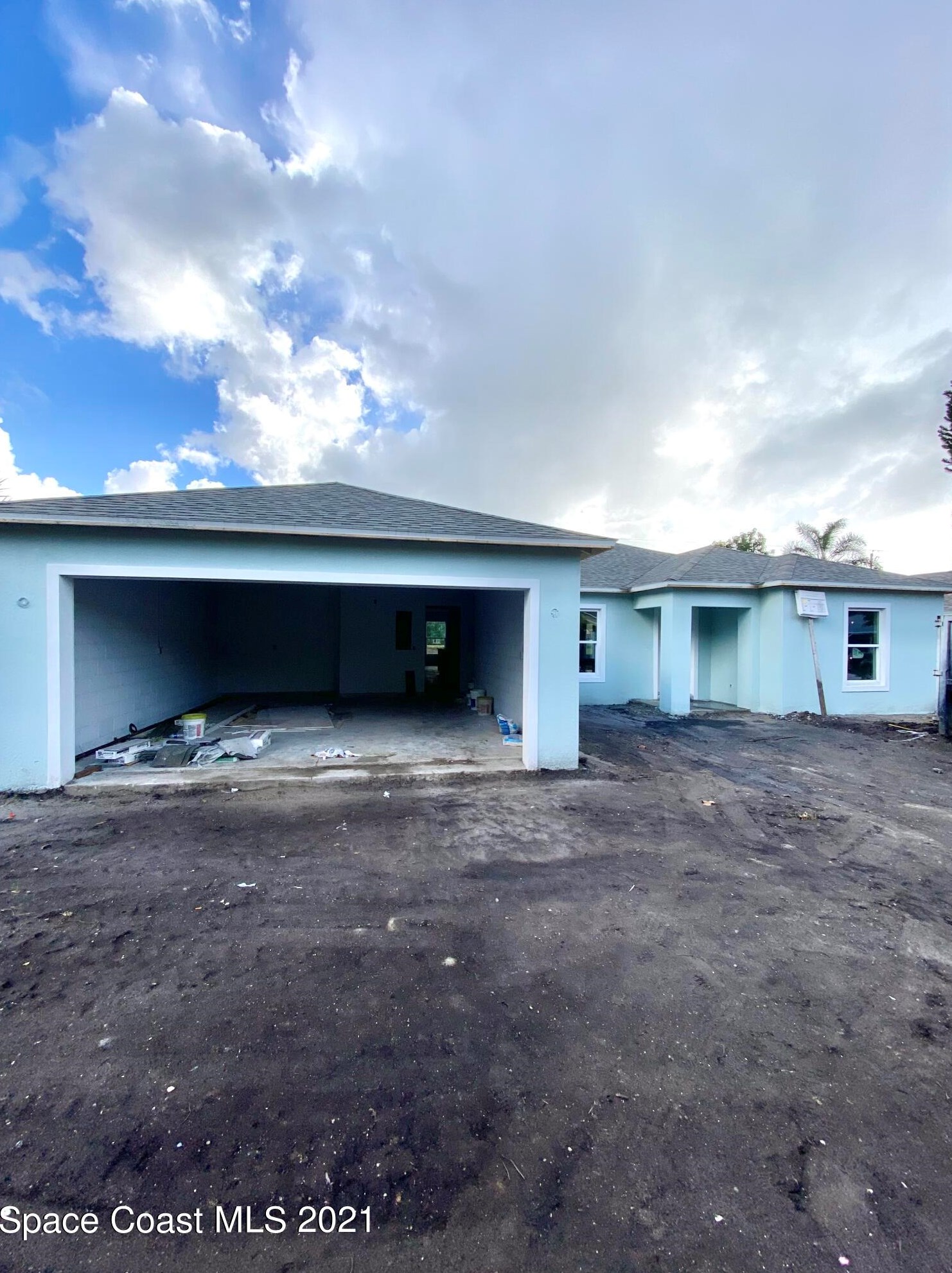950 Douglas St, Melbourne, FL 32909-3835
