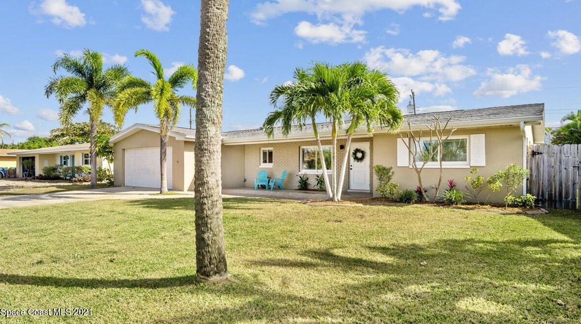 655 Rosada St, Melbourne, FL 32937-3435