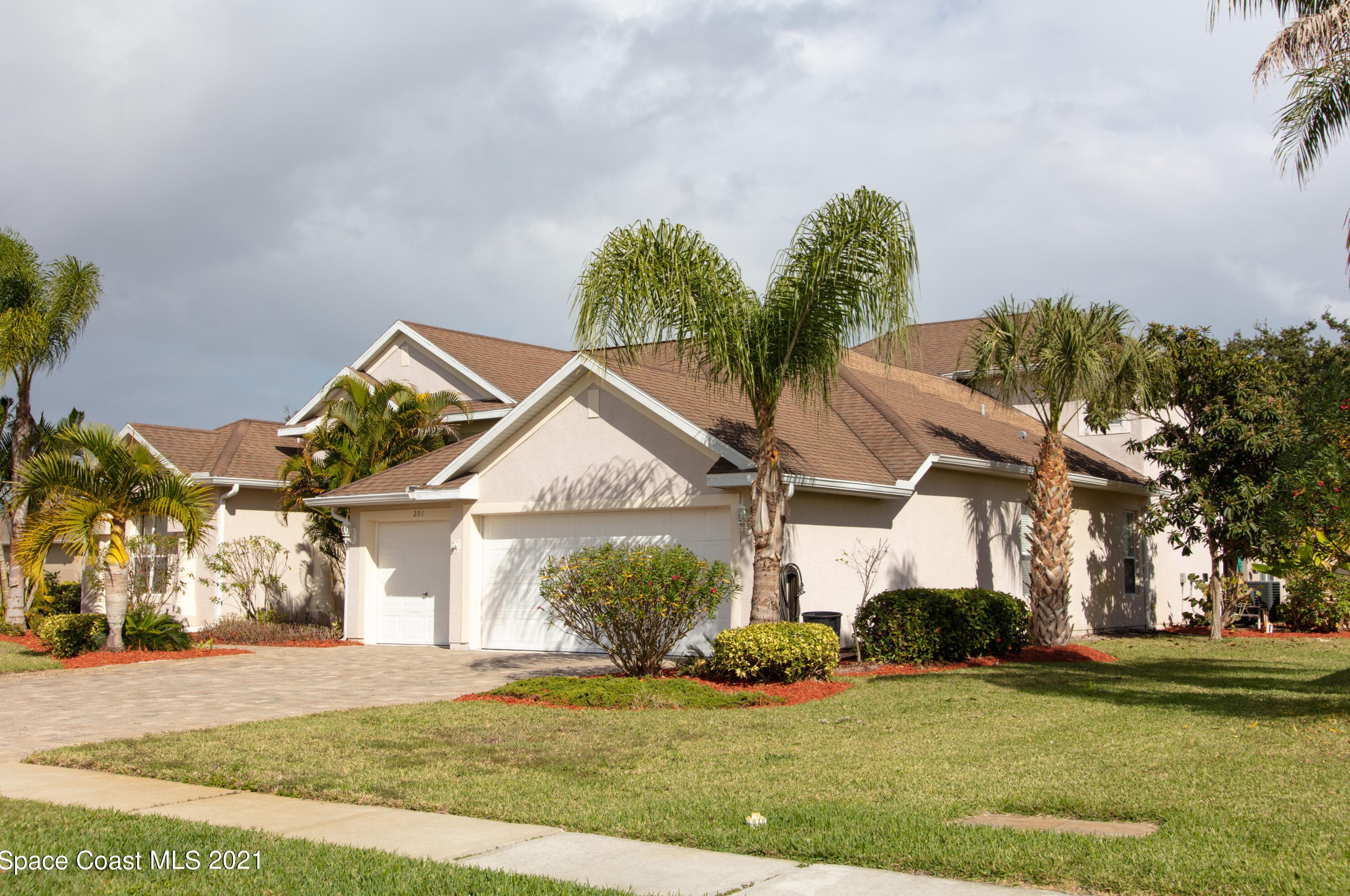 201 Ridgemont Cir, Melbourne, FL 32909-2320