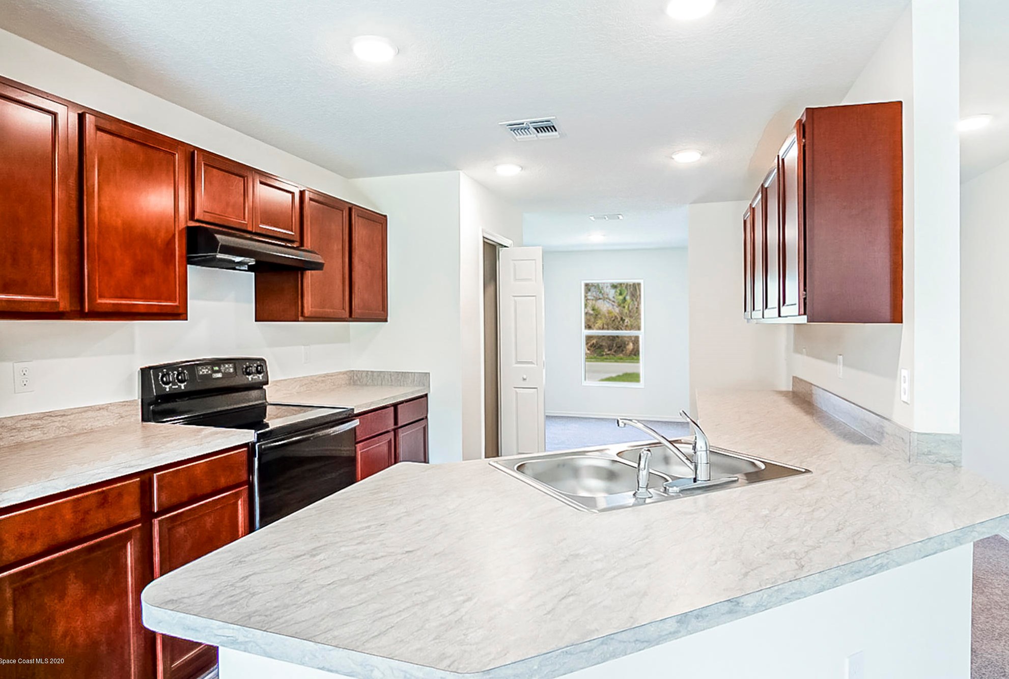 281 Sarah Rd, Melbourne, FL 32908-7529
