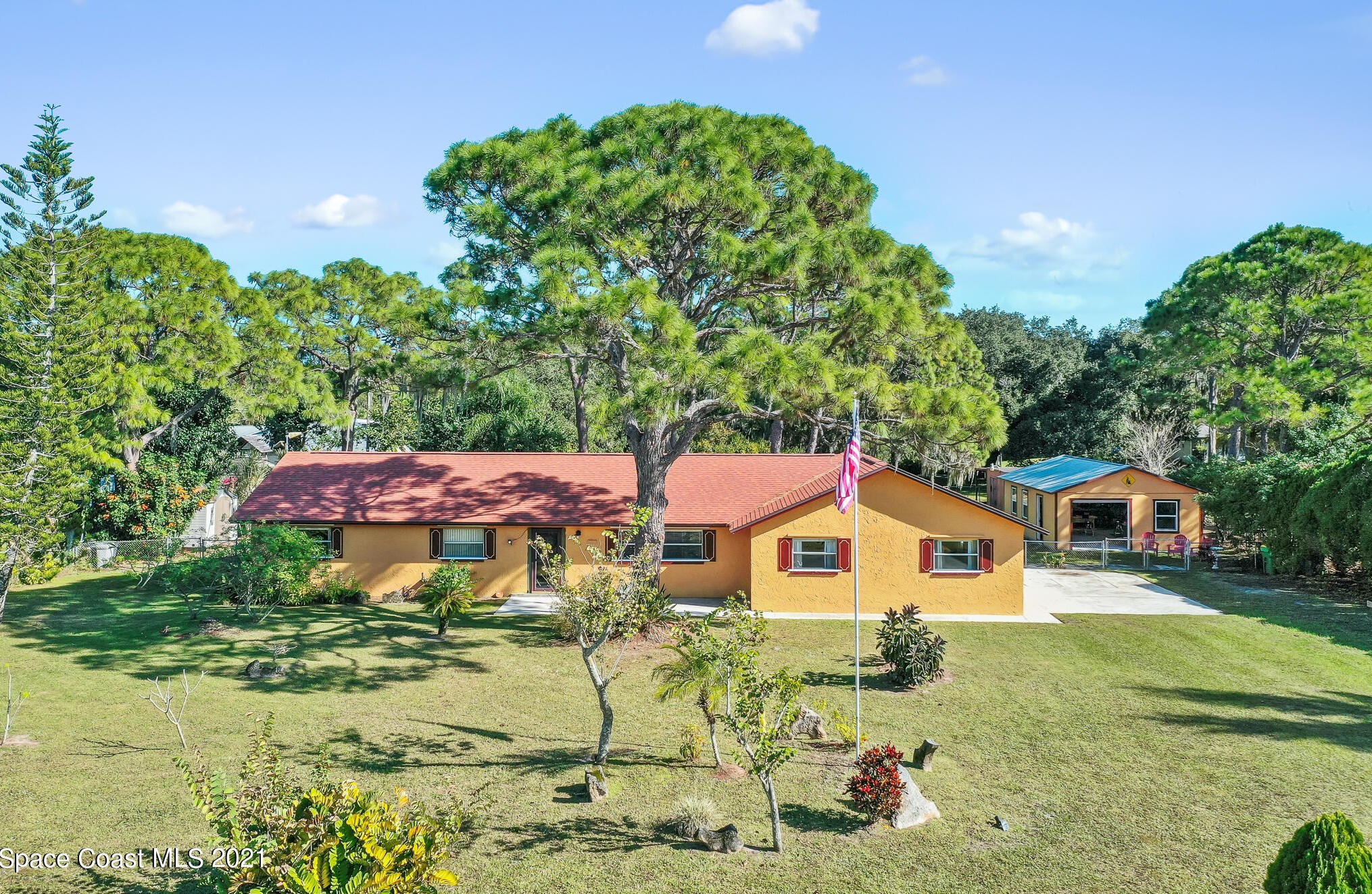 5425 Country Ln, Merritt Island, FL 32953