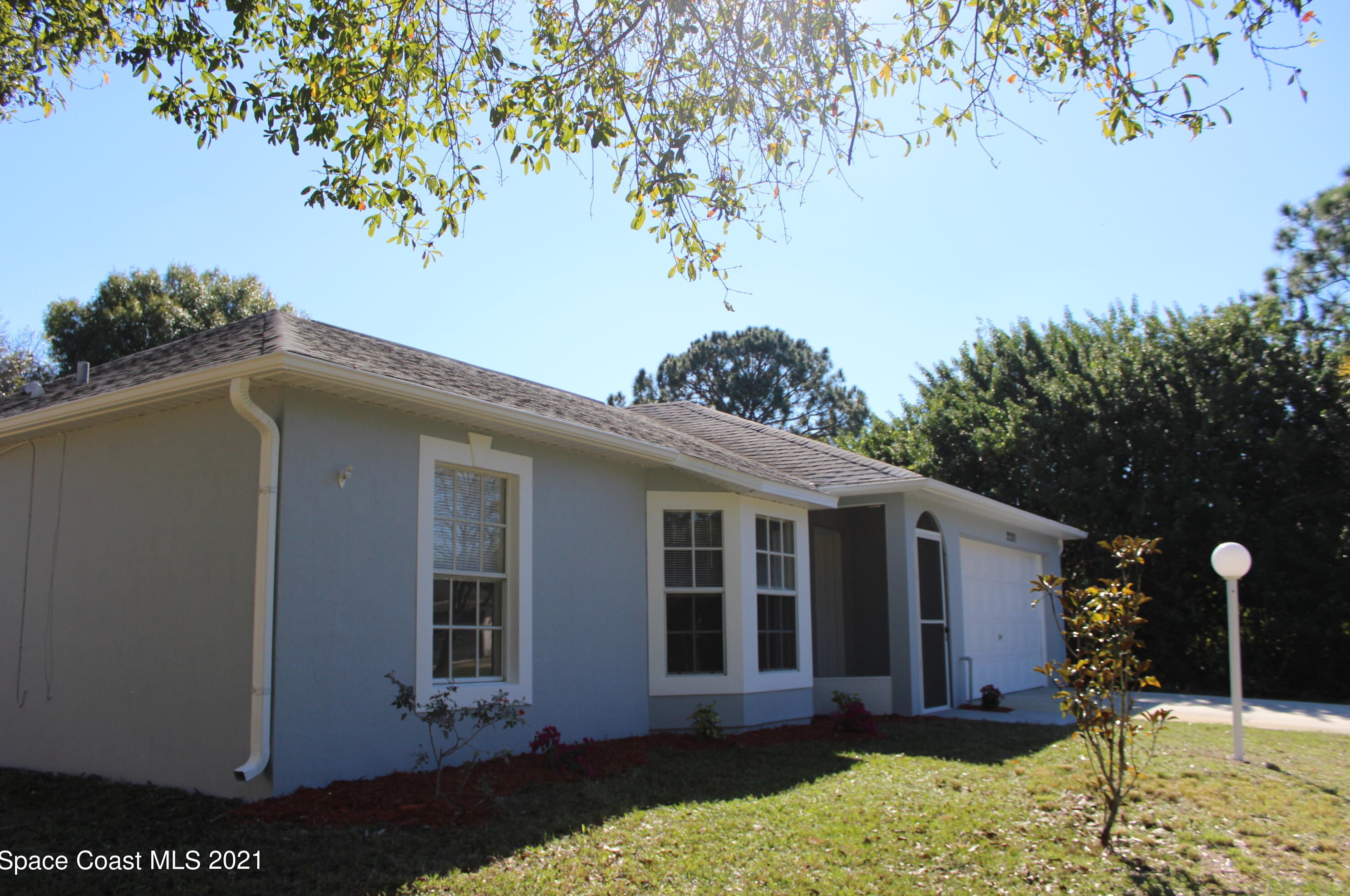 2201 Wagonwheel Ave, Melbourne, FL 32909-6042