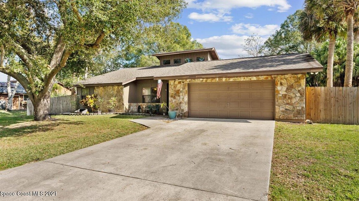 721 Nelda Ave, Melbourne, FL 32907-1571