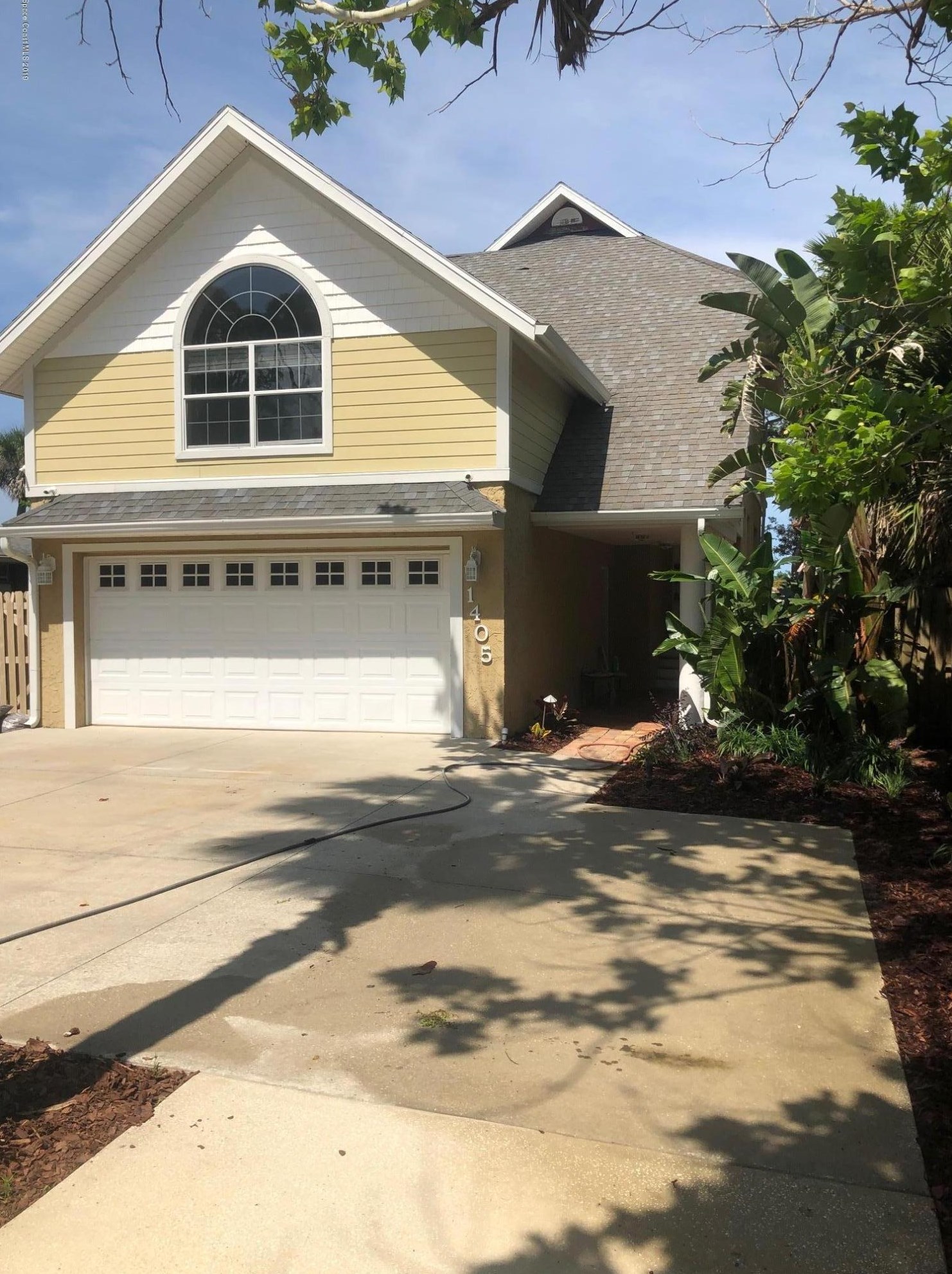 1405 S Riverside Dr, Edgewater, FL 32132