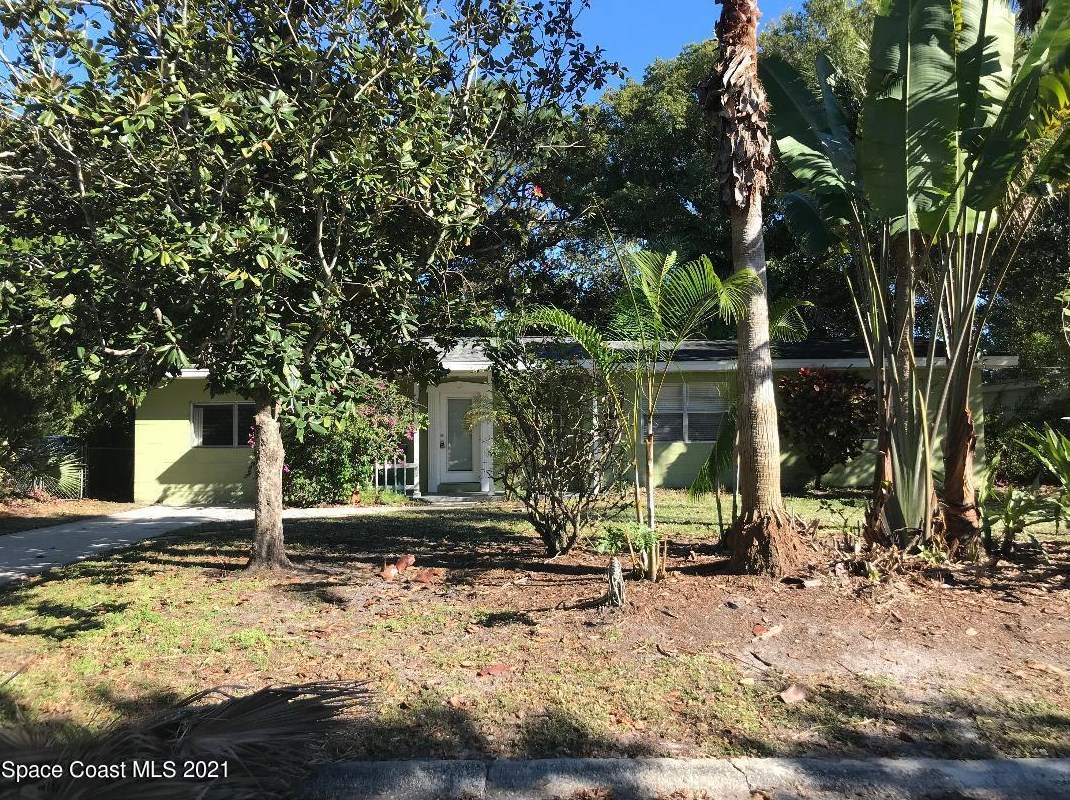 815 Glenmore Cir, Melbourne, FL 32901-4105
