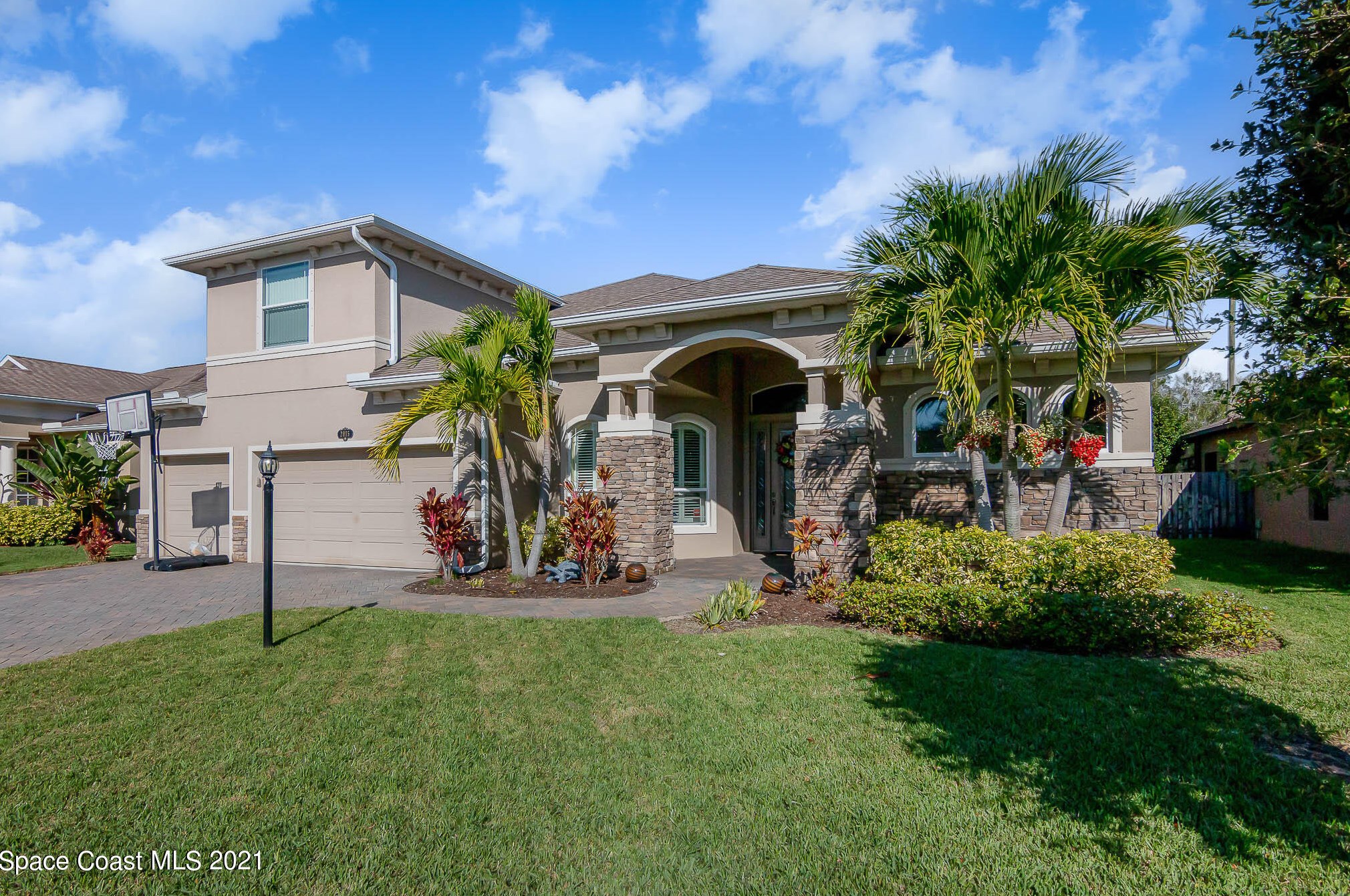 2015 Botanica Cir, Melbourne, FL 32904-7336