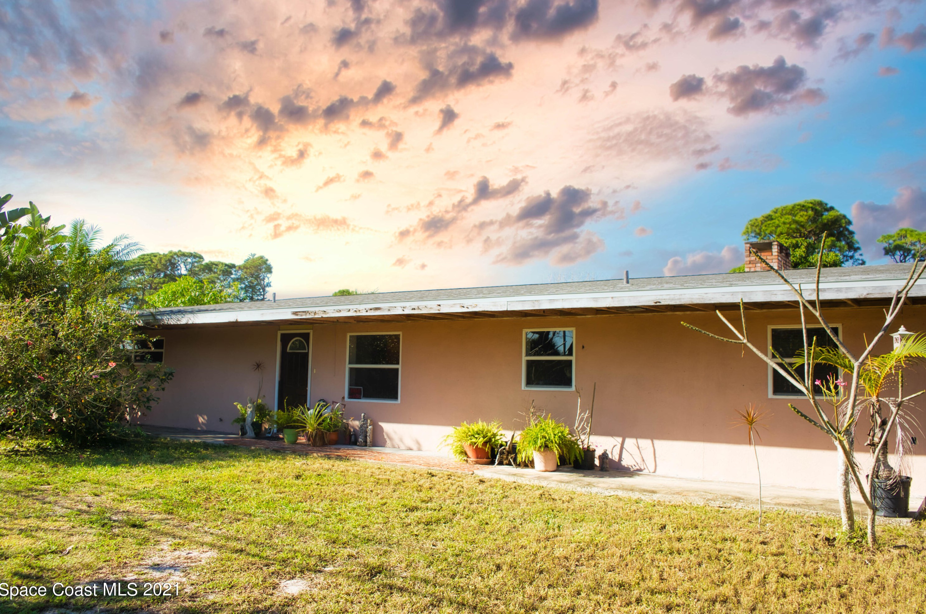 1225 Newfound Harbor Dr, Merritt Island, FL 32952