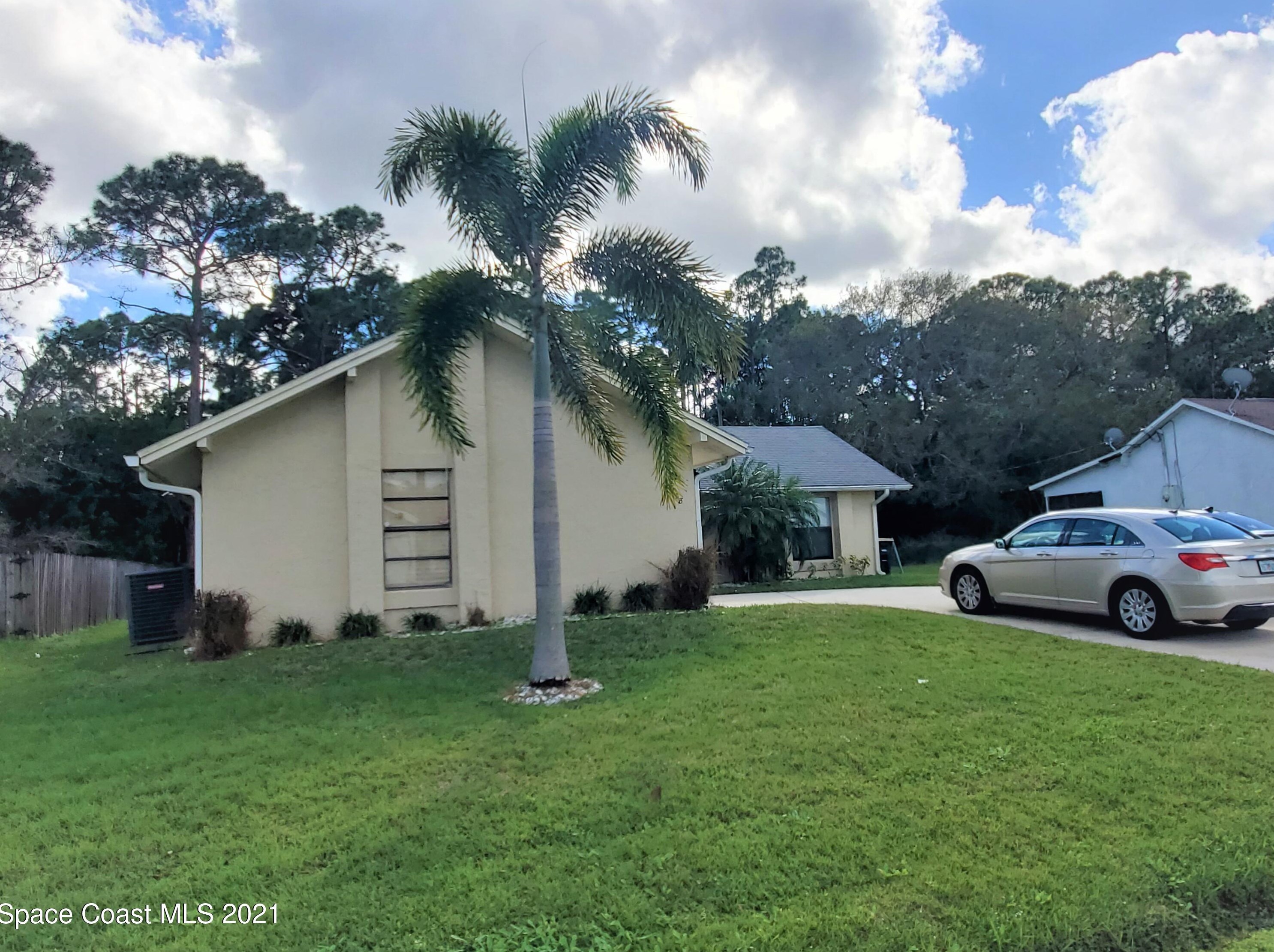 1558 Lombard St, Melbourne, FL 32907-7065