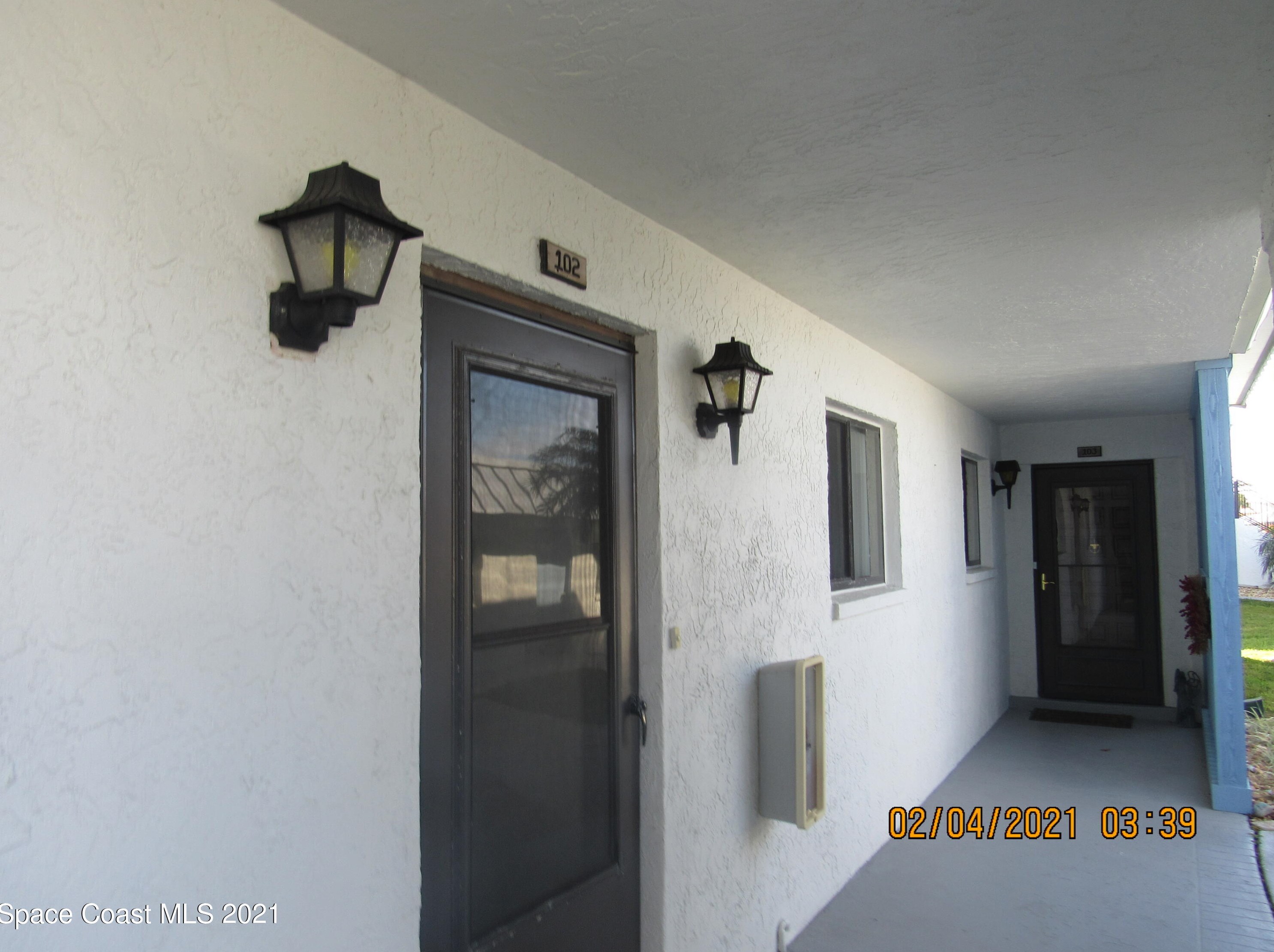 205 S Banana River Blvd #102, Cocoa Beach, FL 32931