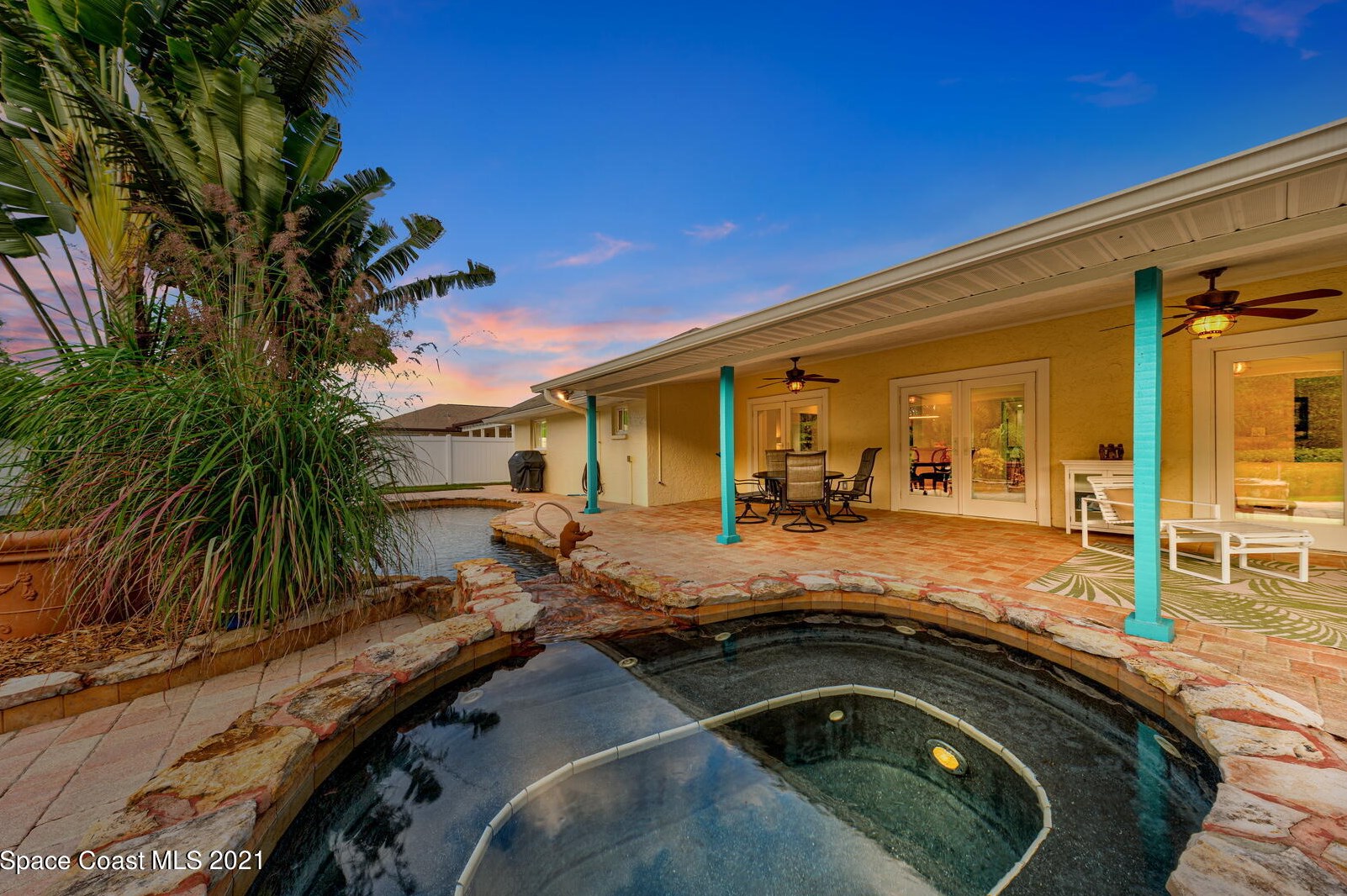 2245 Sykes Creek Dr, Merritt Island, FL 32953