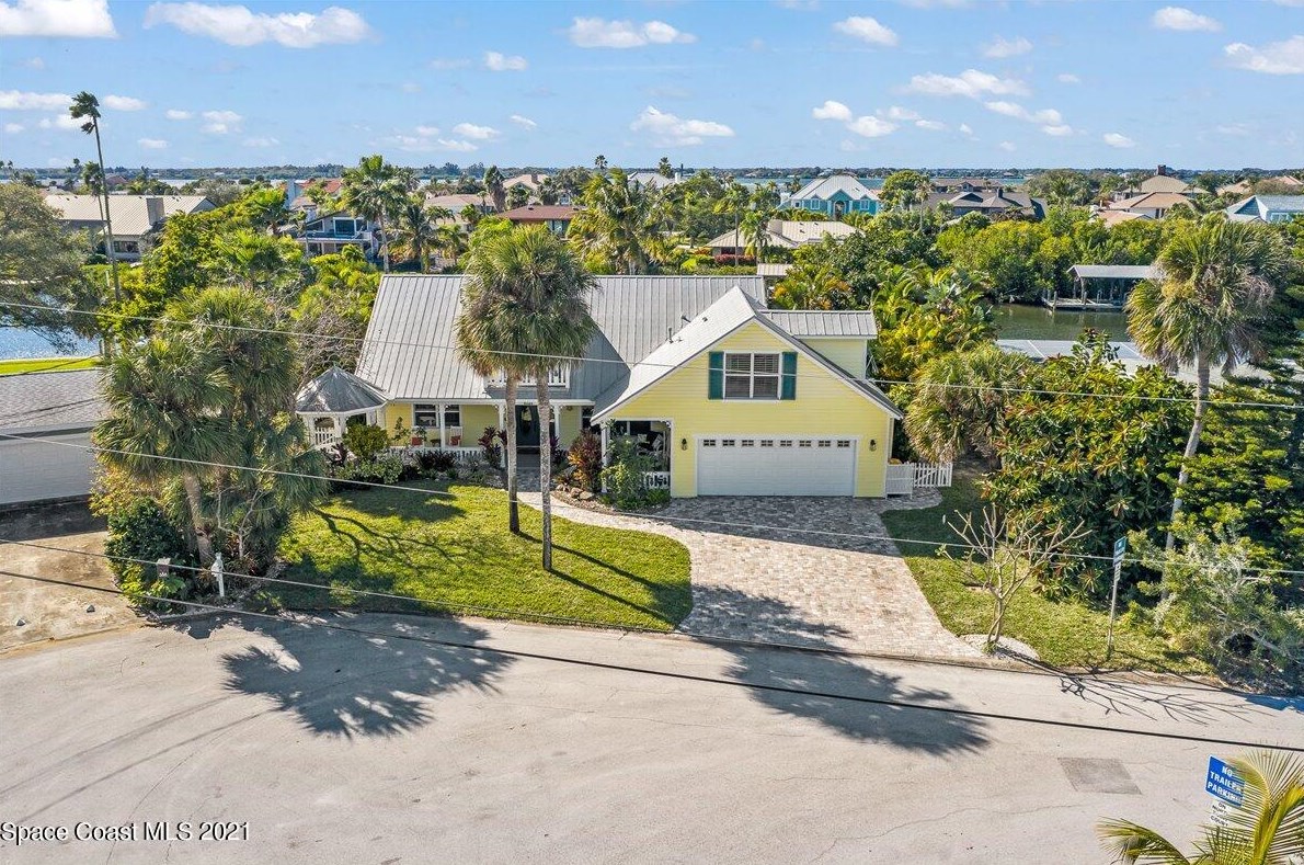 384 Point Ct, Melbourne, FL 32937-3826