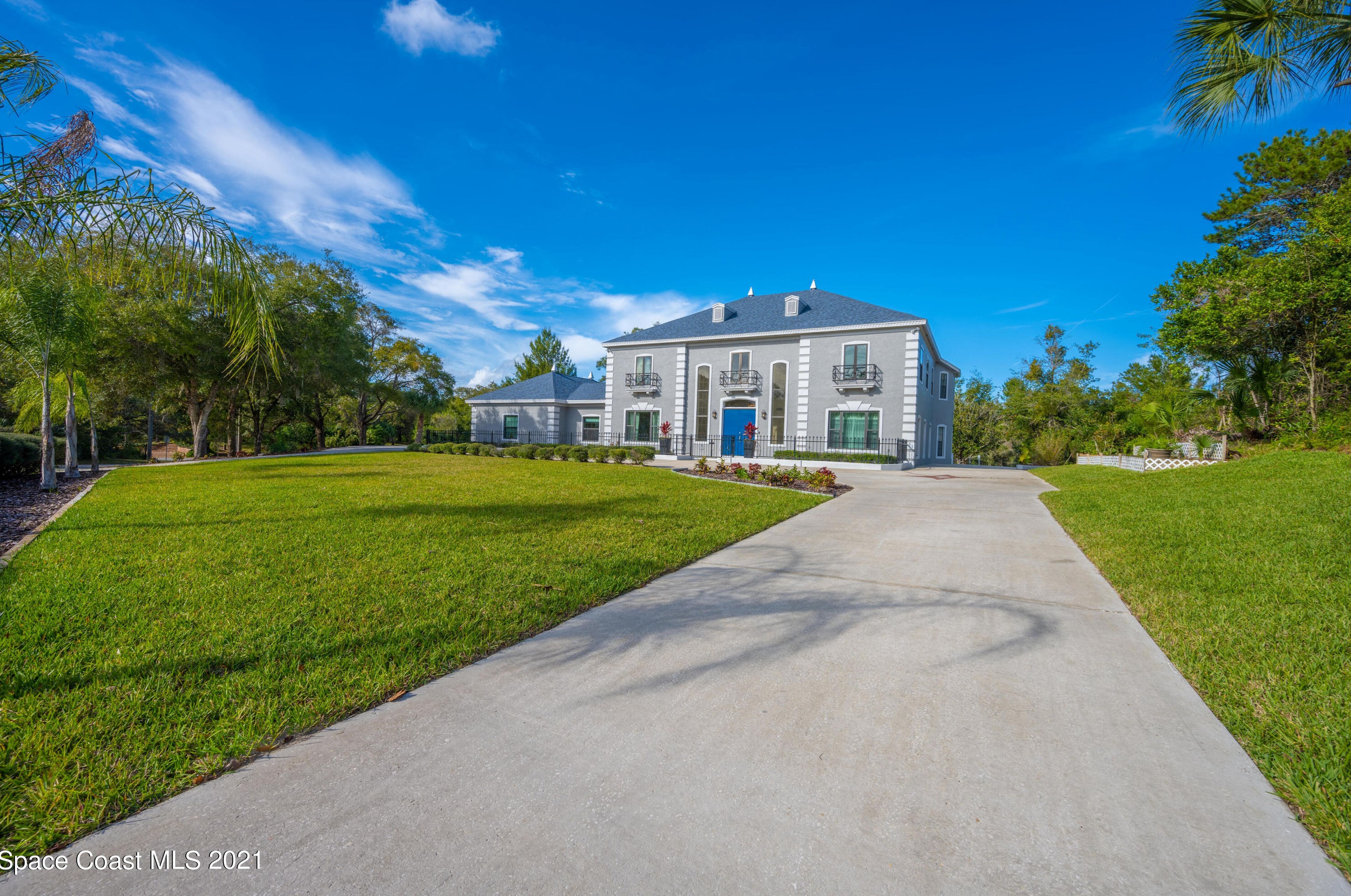3710 Hidden Hills Dr, Titusville, FL 32796