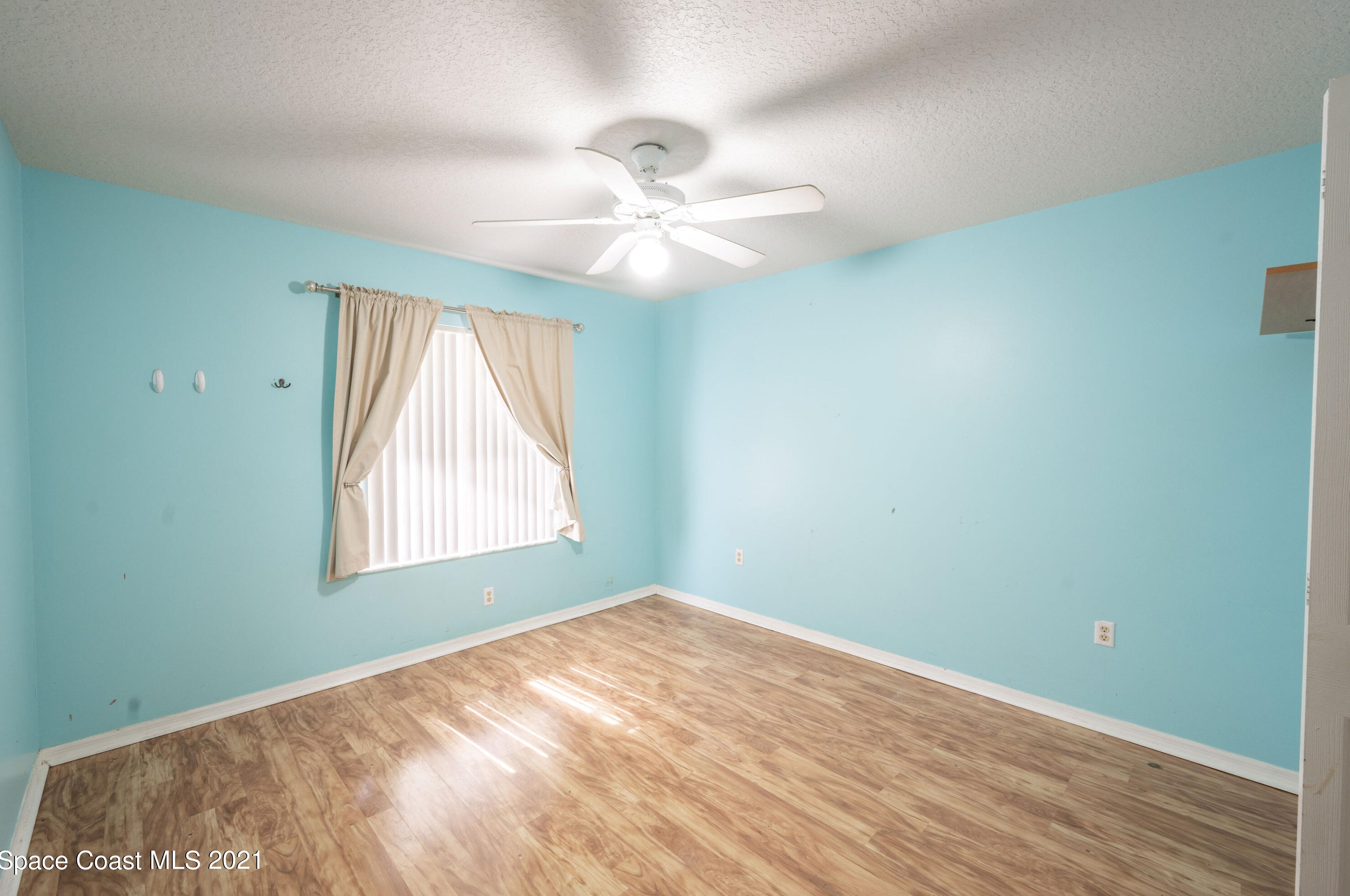 3410 Biscayne Dr, Merritt Island FL 32953-8335 exterior