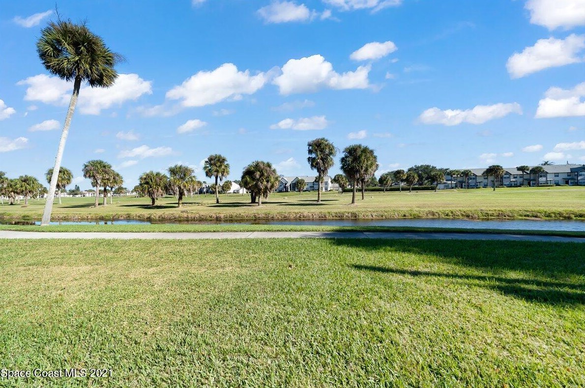 2727 Wickham Rd, Melbourne, FL 20111-2220