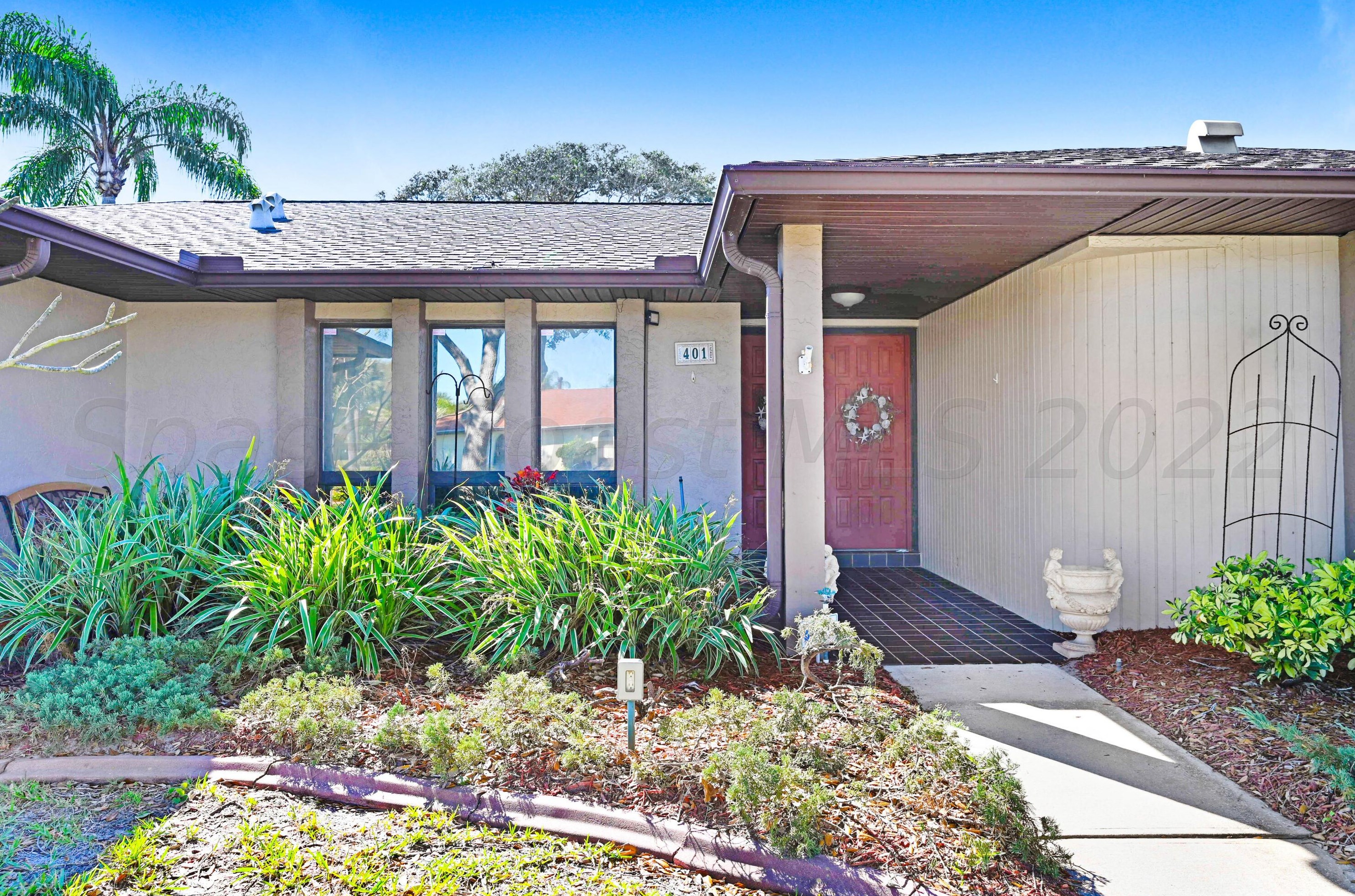401 Carriage Rd, Melbourne, FL 32937-4019