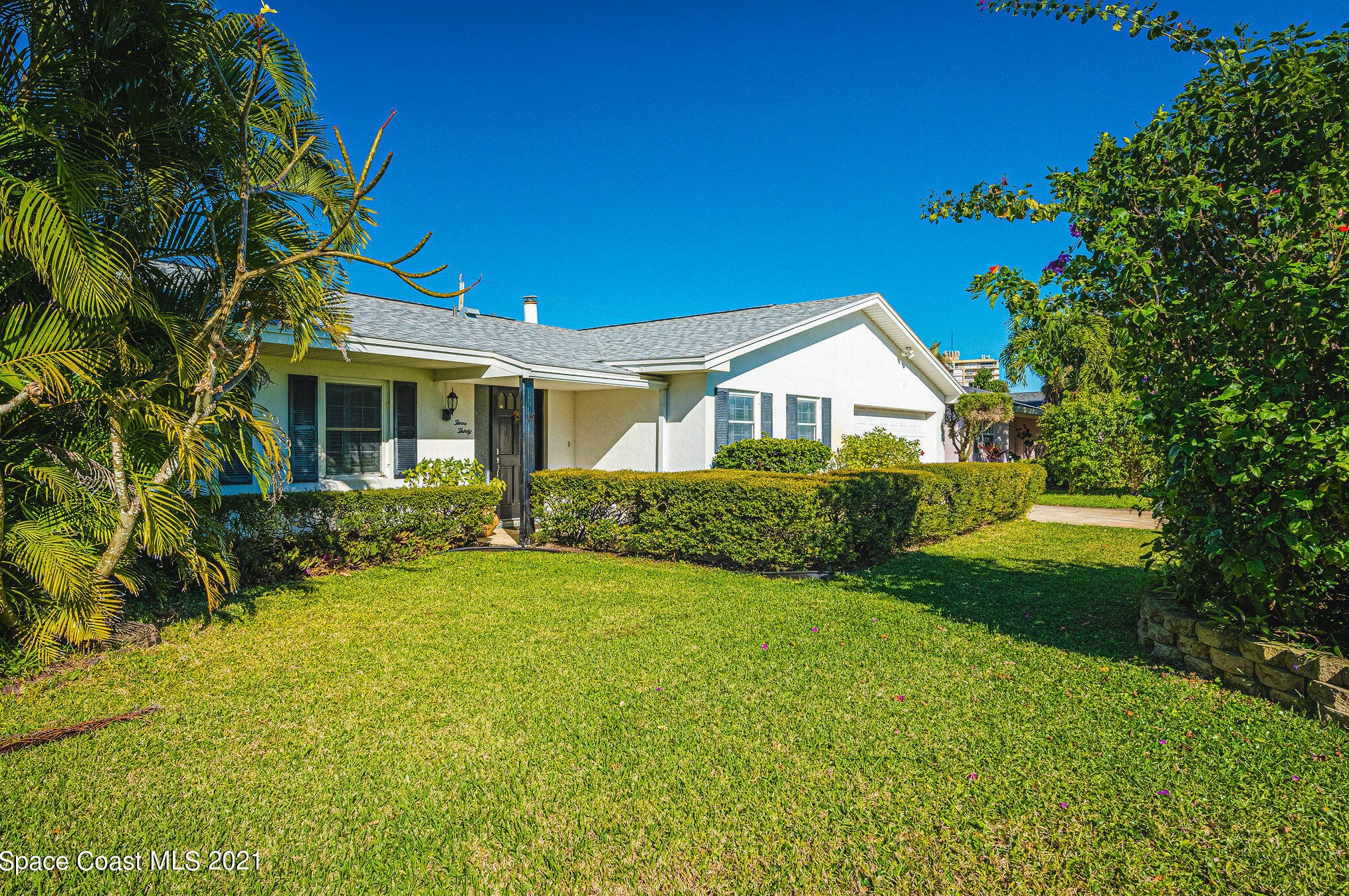 330 Seabreeze Dr, Melbourne, FL 32903-3013
