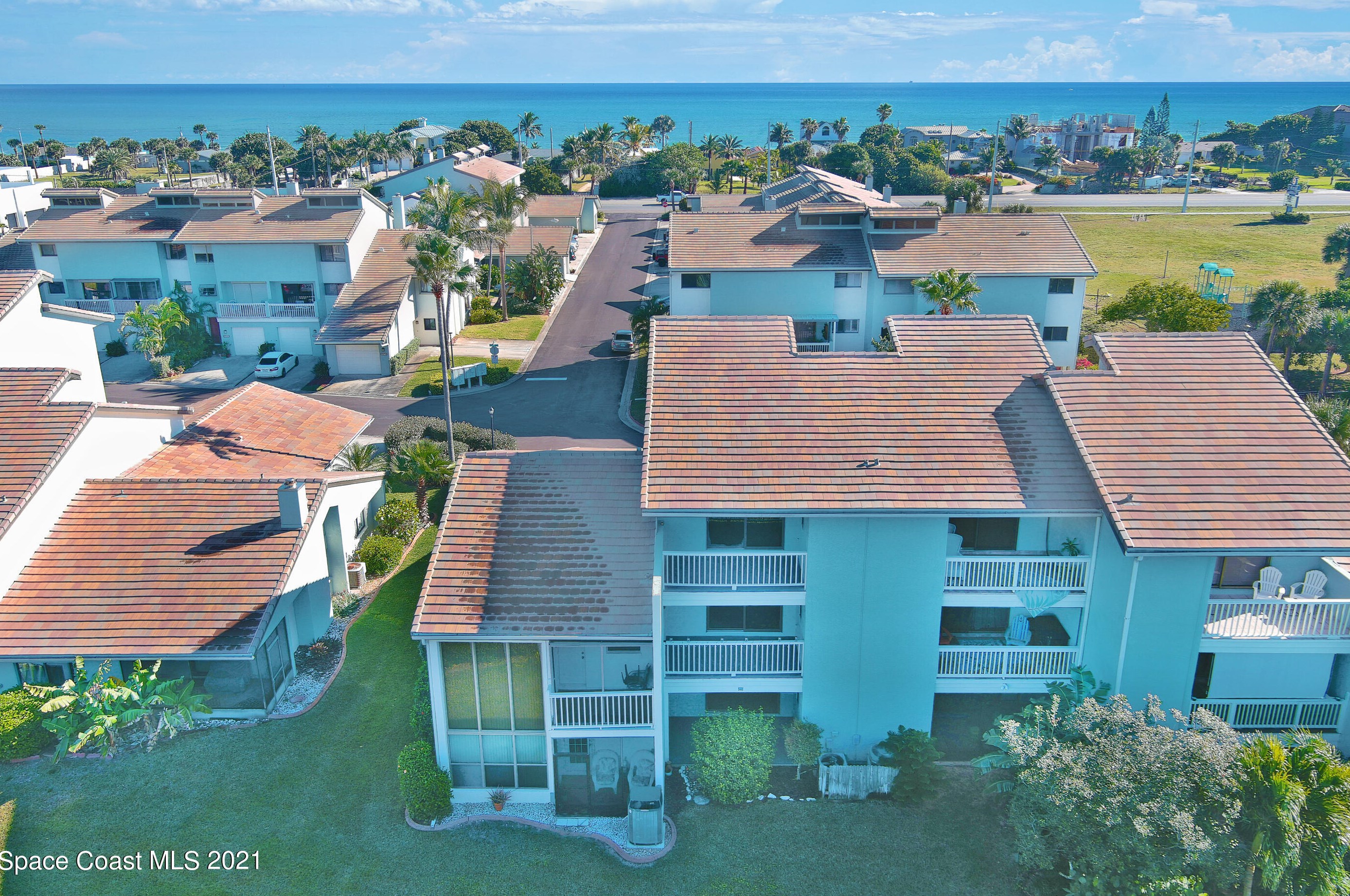 2076 Seawind Ct, Melbourne, FL 32903-2551