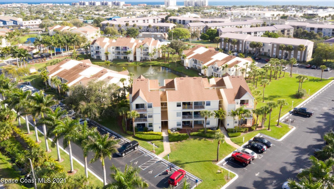 1801 Island Club Dr #593, Melbourne, FL 32903