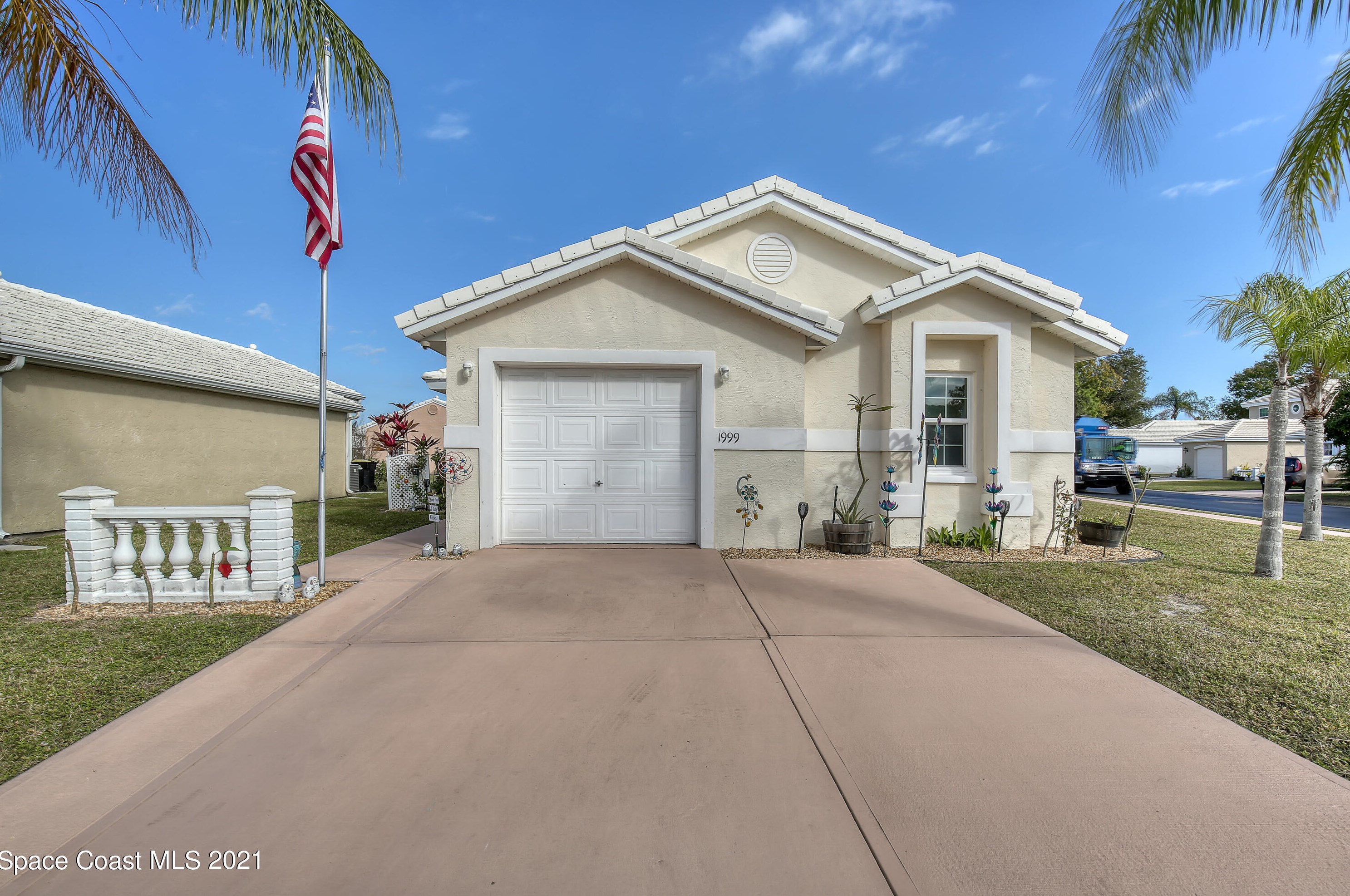 1999 Sugarberry Ct, Melbourne, FL 32905-4688