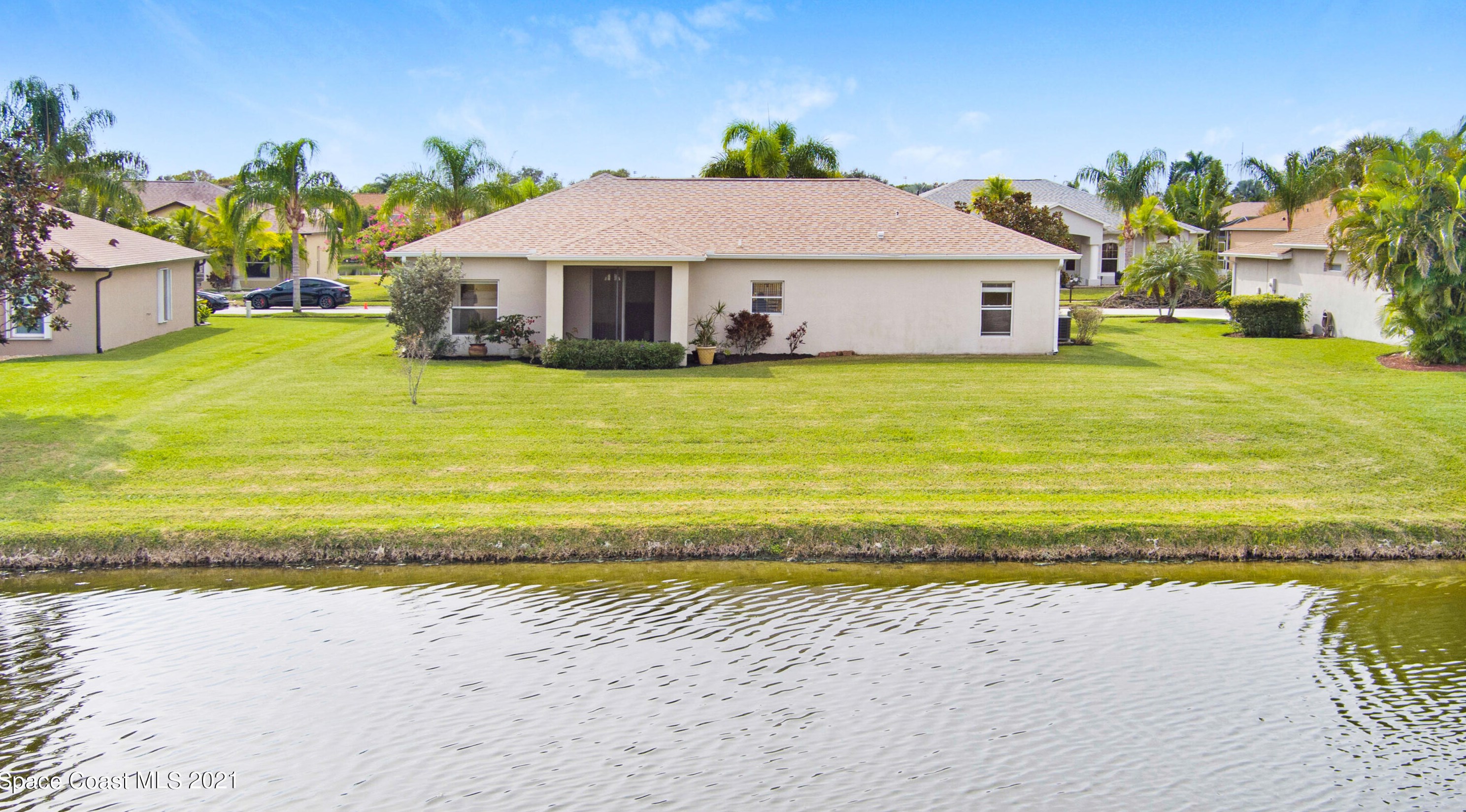 1475 Knoll Ridge Dr, Melbourne FL  32940-6357 exterior
