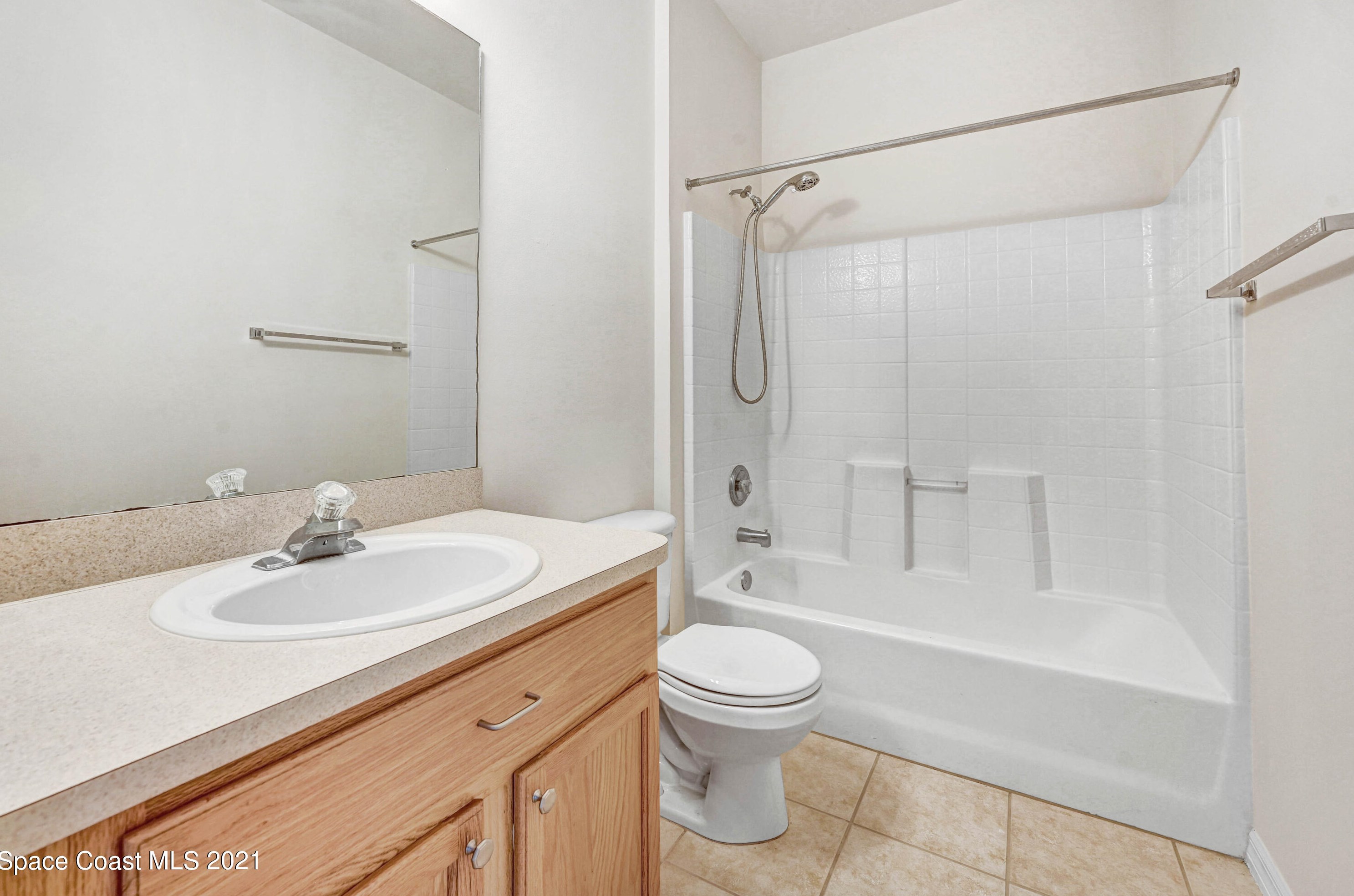 1475 Knoll Ridge Dr, Melbourne FL  32940-6357 exterior