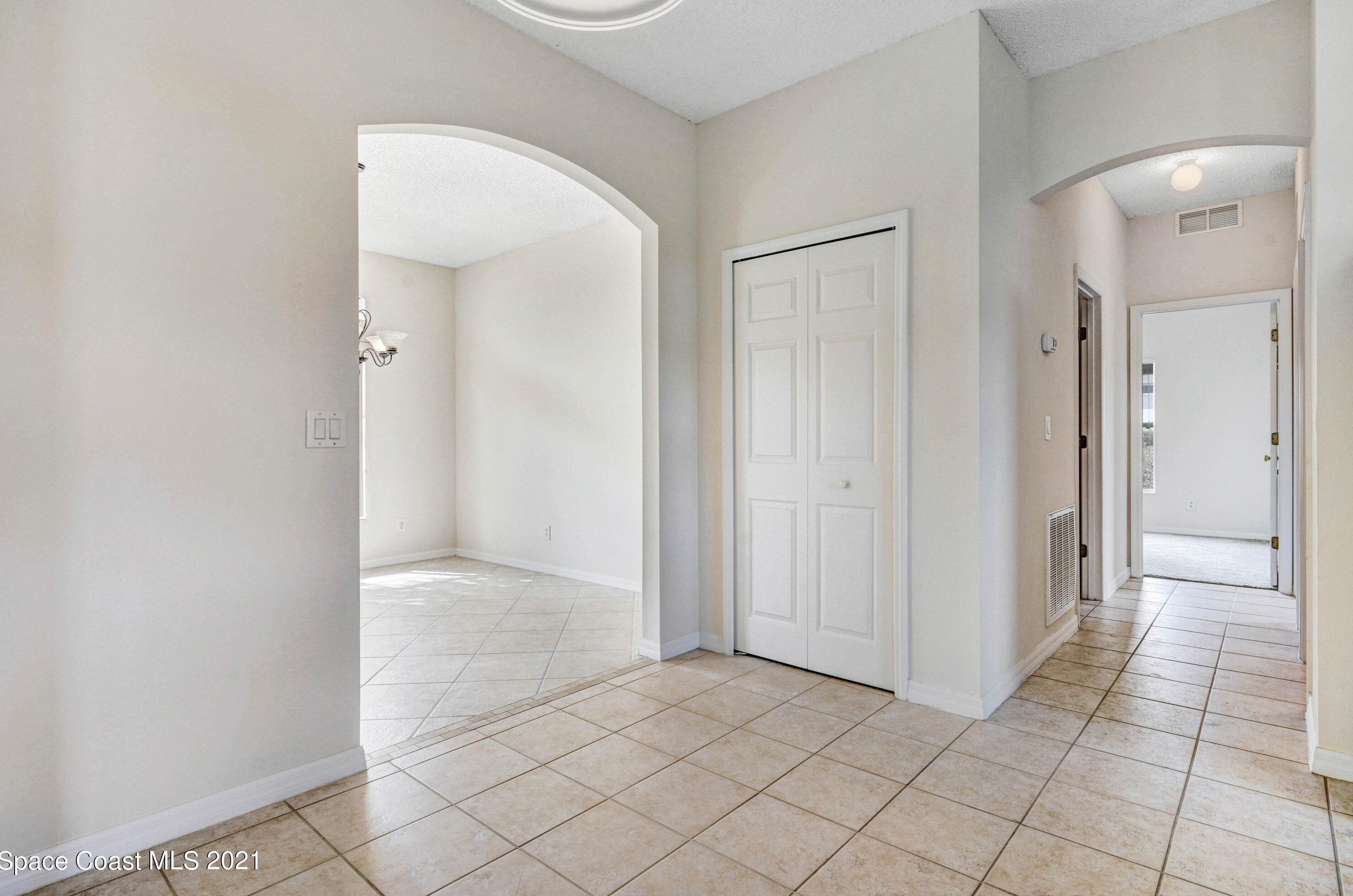 1475 Knoll Ridge Dr, Melbourne FL  32940-6357 exterior
