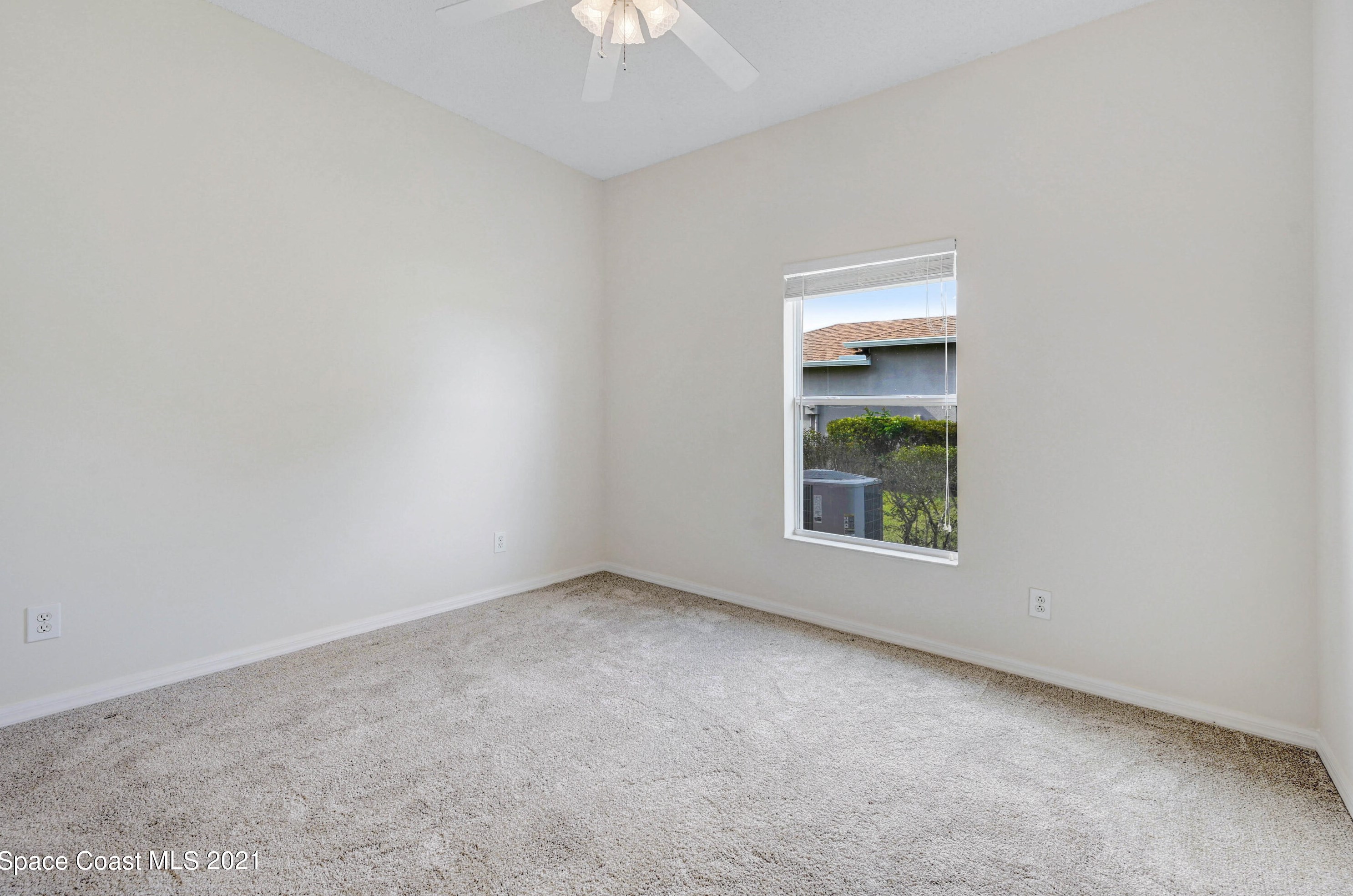 1475 Knoll Ridge Dr, Melbourne FL  32940-6357 exterior