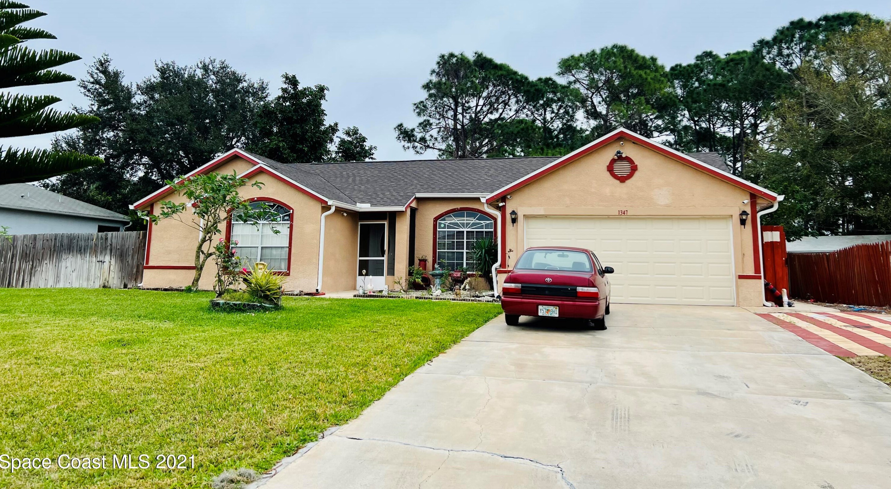 1347 Prum Ave, Melbourne, FL 32907-1012