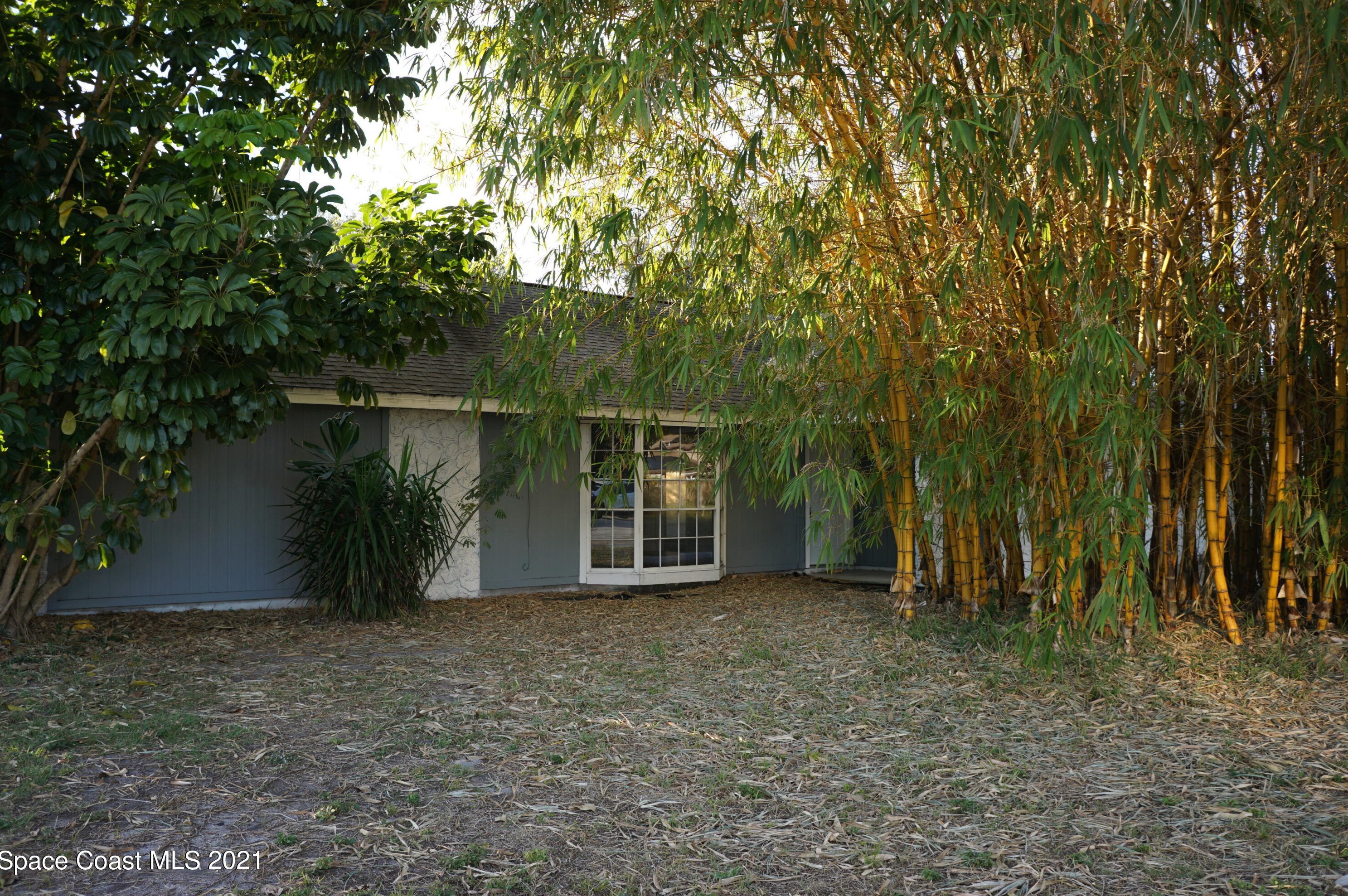 108 Goldcoast Rd Ne, Melbourne, FL 32907