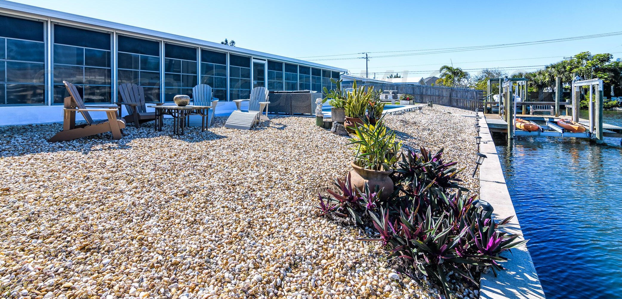 1624 Shore Dr, Merritt Island FL  32952-5616 exterior