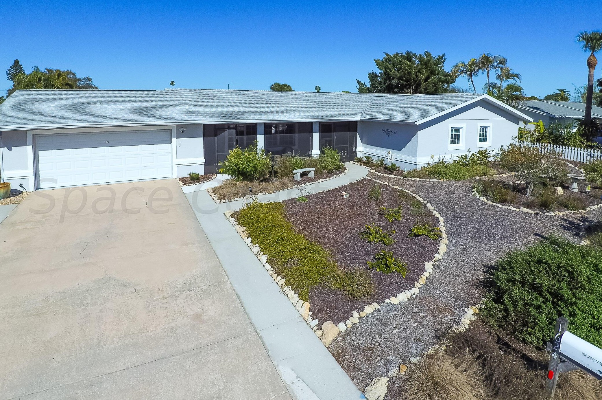 1624 Shore Dr, Merritt Island FL  32952-5616 exterior