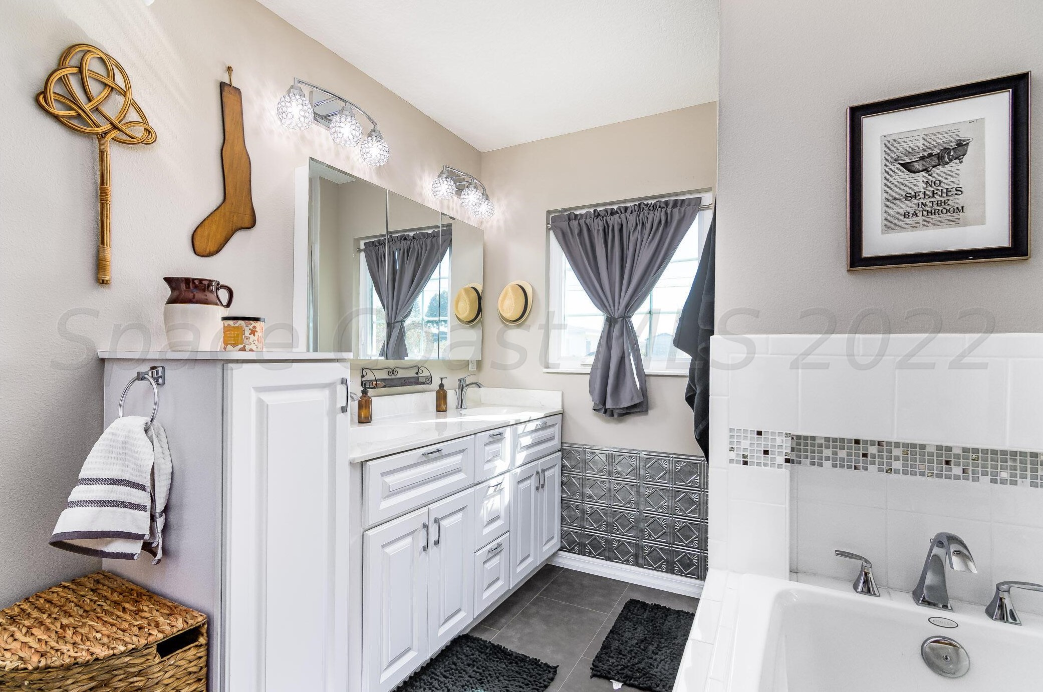 1624 Shore Dr, Merritt Island FL  32952-5616 exterior