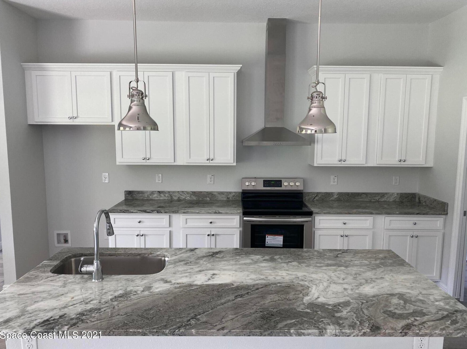 2875 Fawn Lake Blvd, Mims, FL 32754