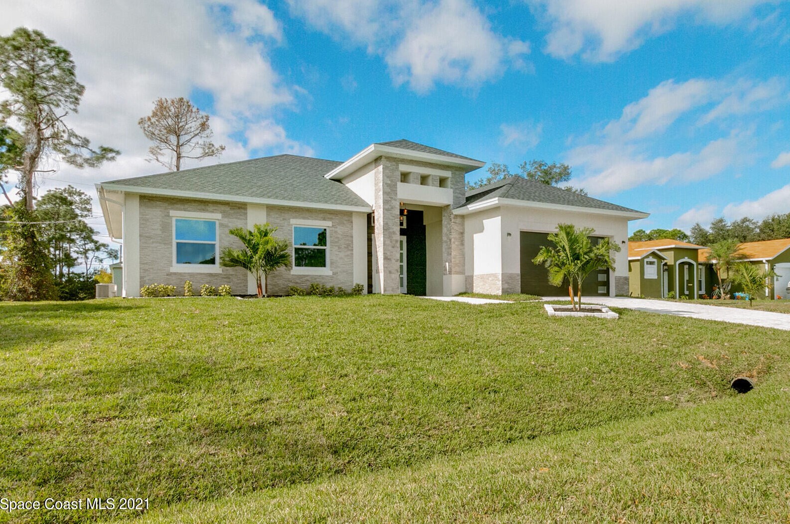 971 Granata Ave, Melbourne, FL 32909-4742