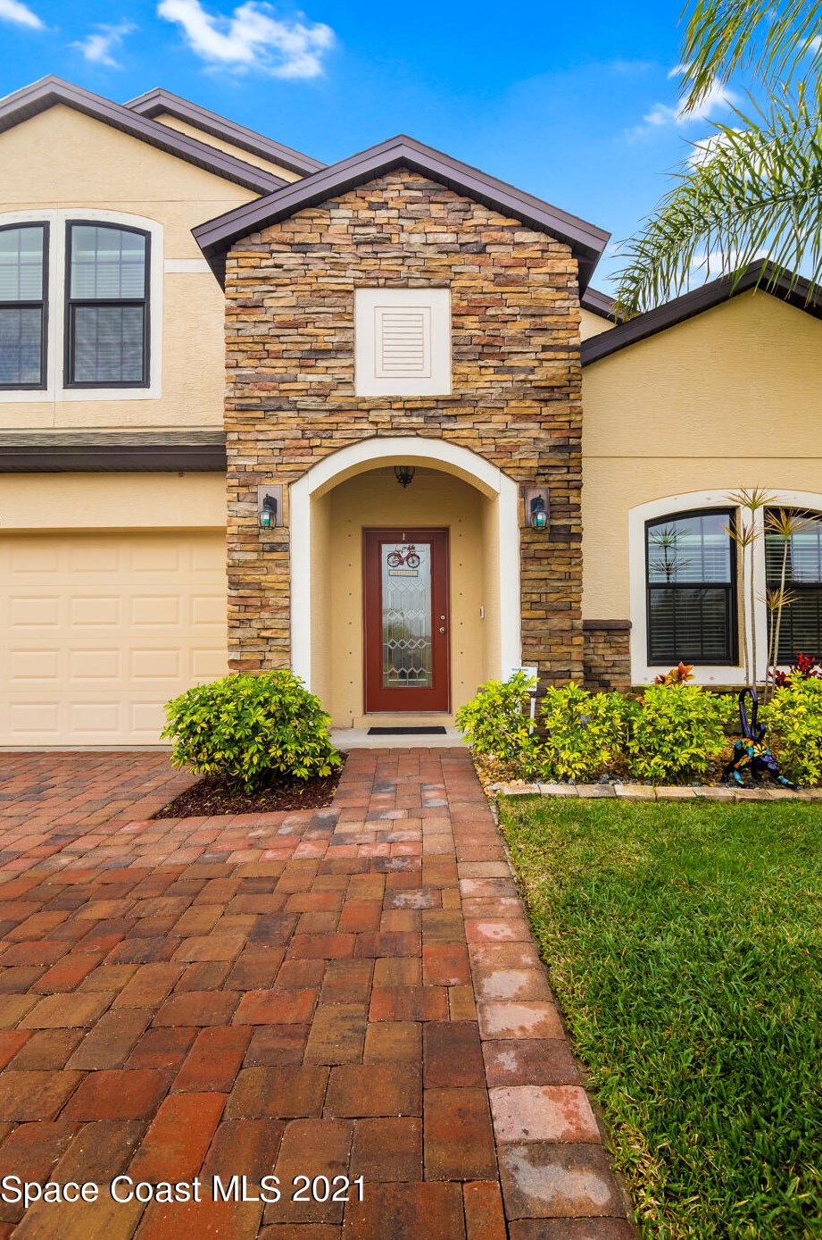 1020 Dillard Dr, Melbourne, FL 32909-2370