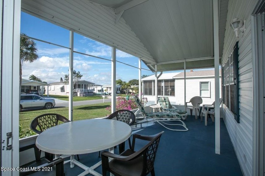 758 Lark Dr, Sebastian, FL 32976